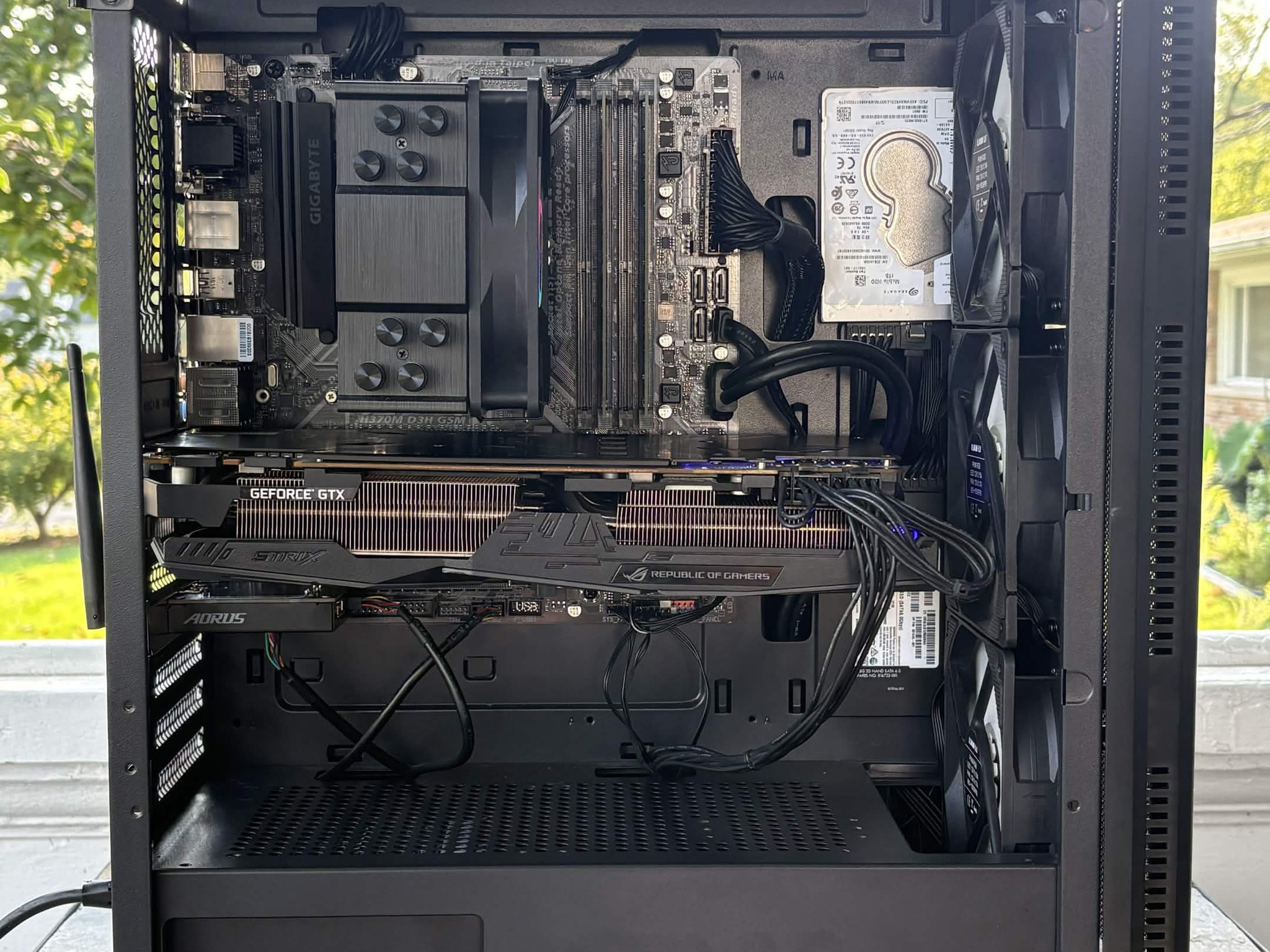 Black Cat Customs Shadowclaw Gaming PC — GTX 1080 Ti 11GB / i5 / 16GB RAM