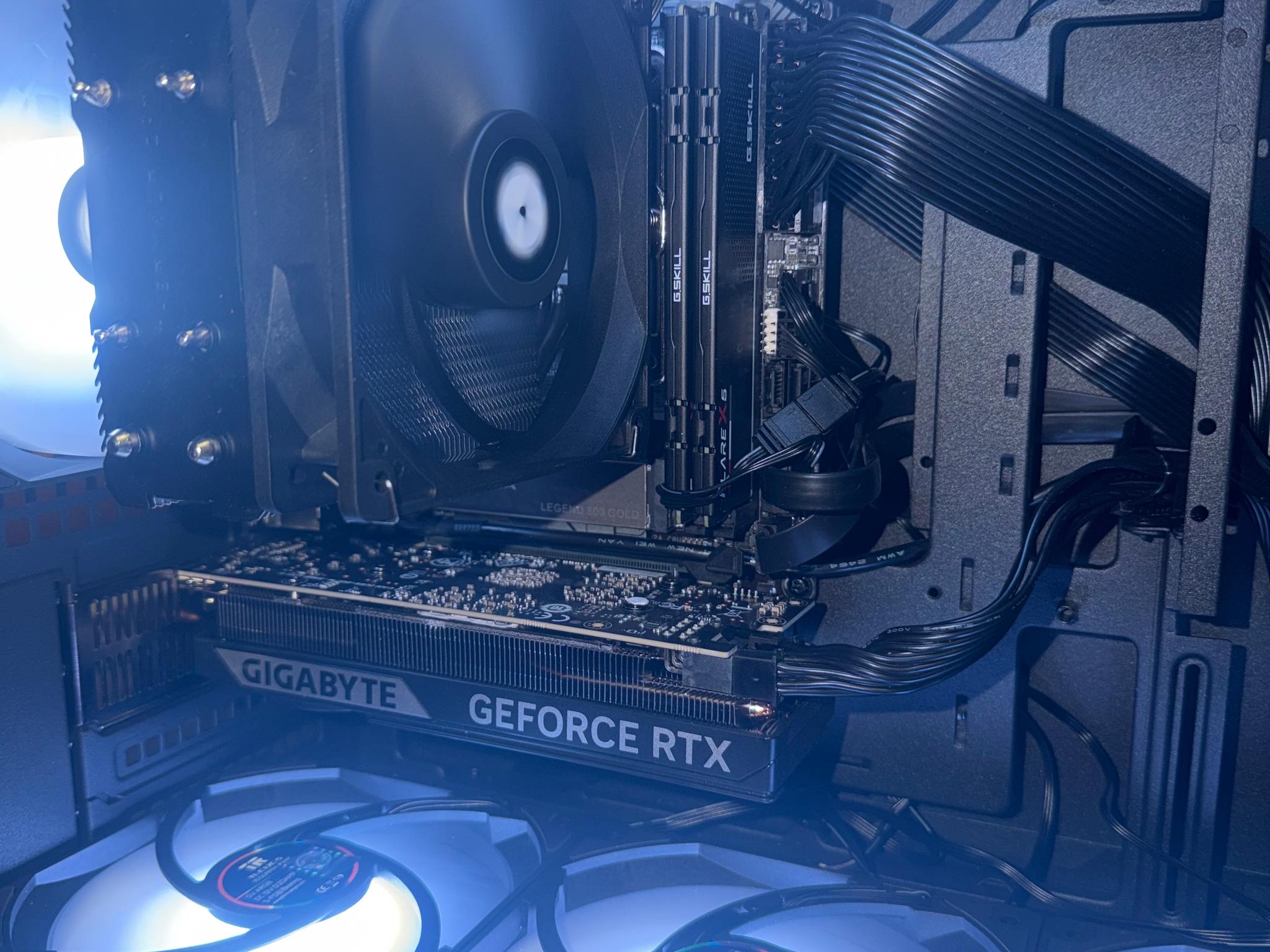 Beast / Ryzen 7600 / RTX 5060 / 32GB DDR5 / 2TB NVMe