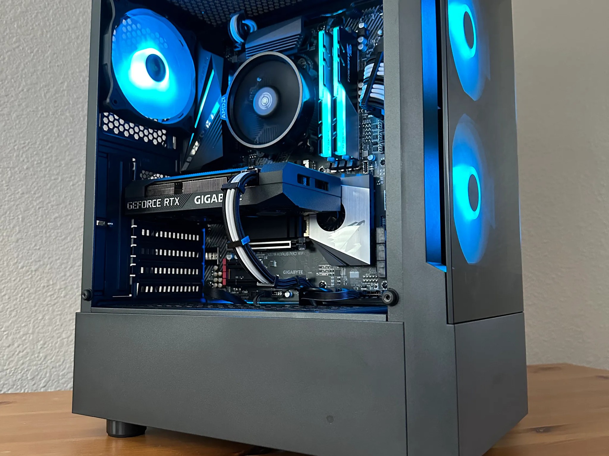 1080P Gaming PC | RTX 3060 ti | AMD Ryzen 7 5700G | 32GB 3600 MHZ RAM | 1TB M.2 | Keyboard | Wifi