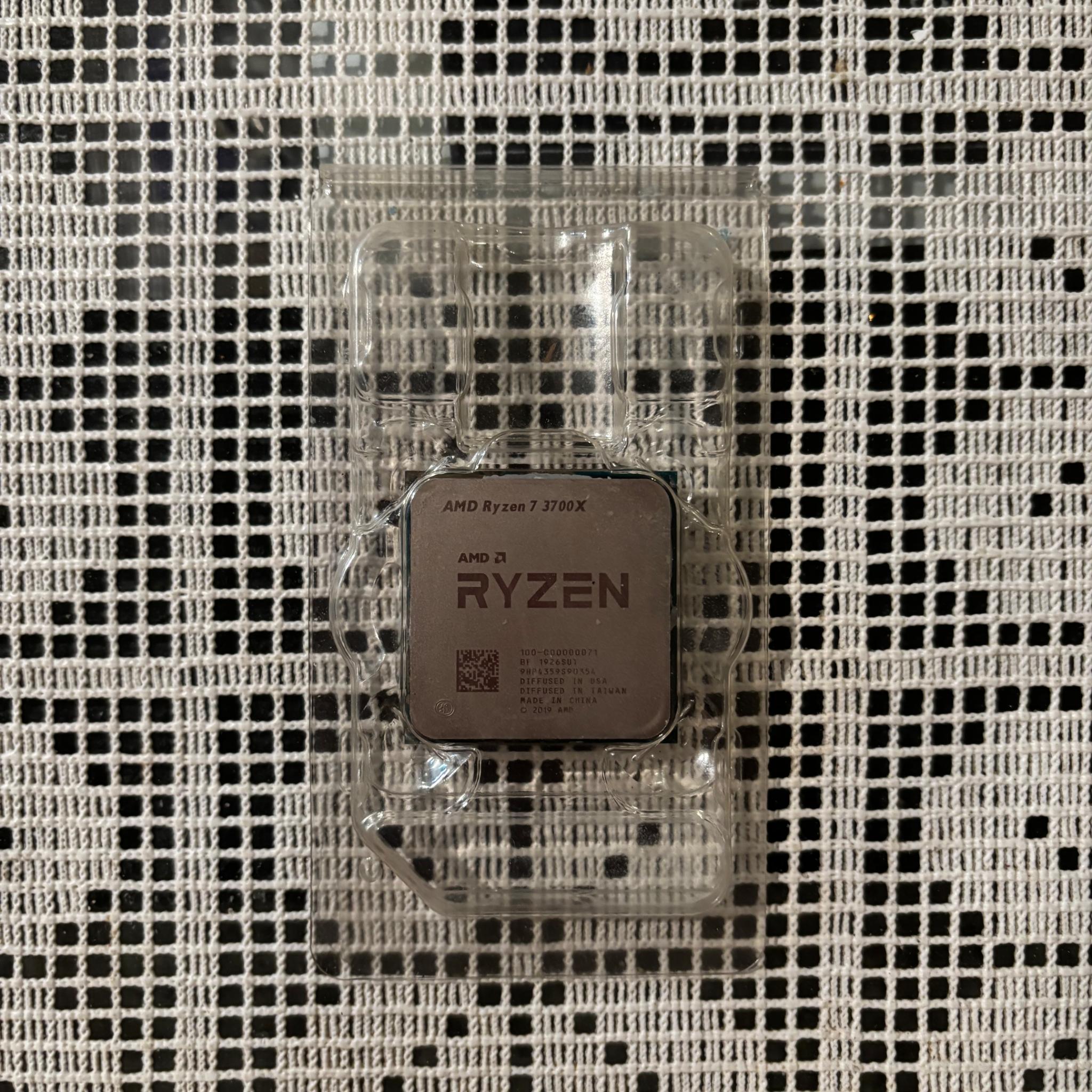 Ryzen 7 3700X
