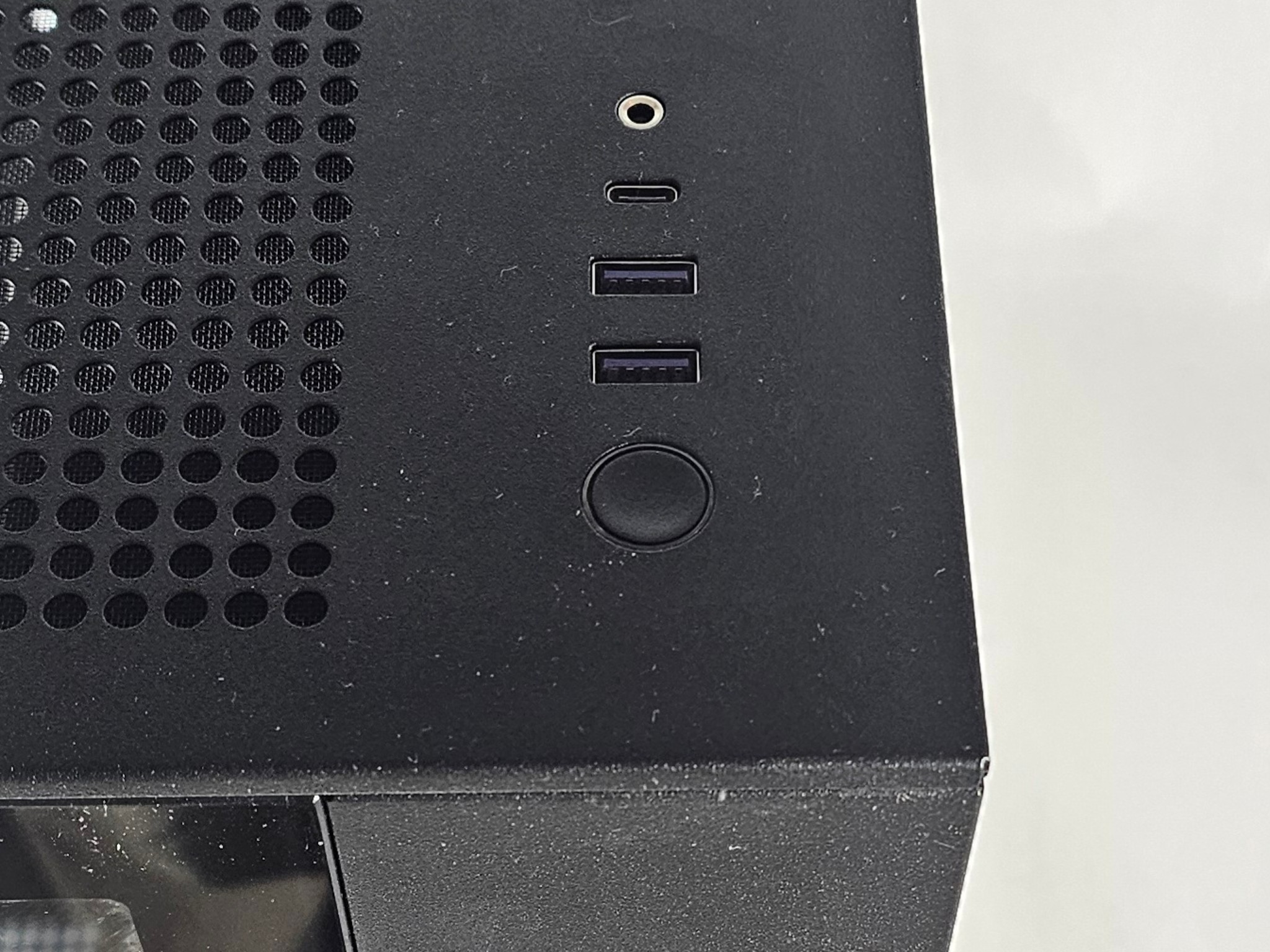 Black NZXT PC Case with Tempered Glass w/ 4 Fans