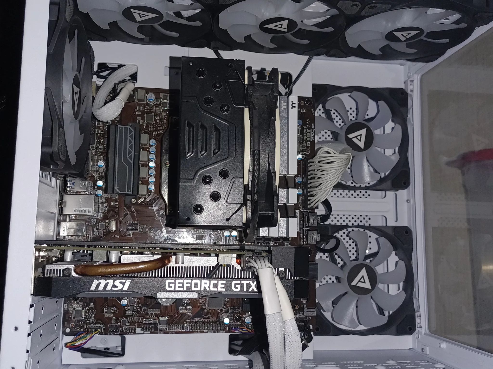 GTX 1660TI Ryzen 5 3600 GAMING PC