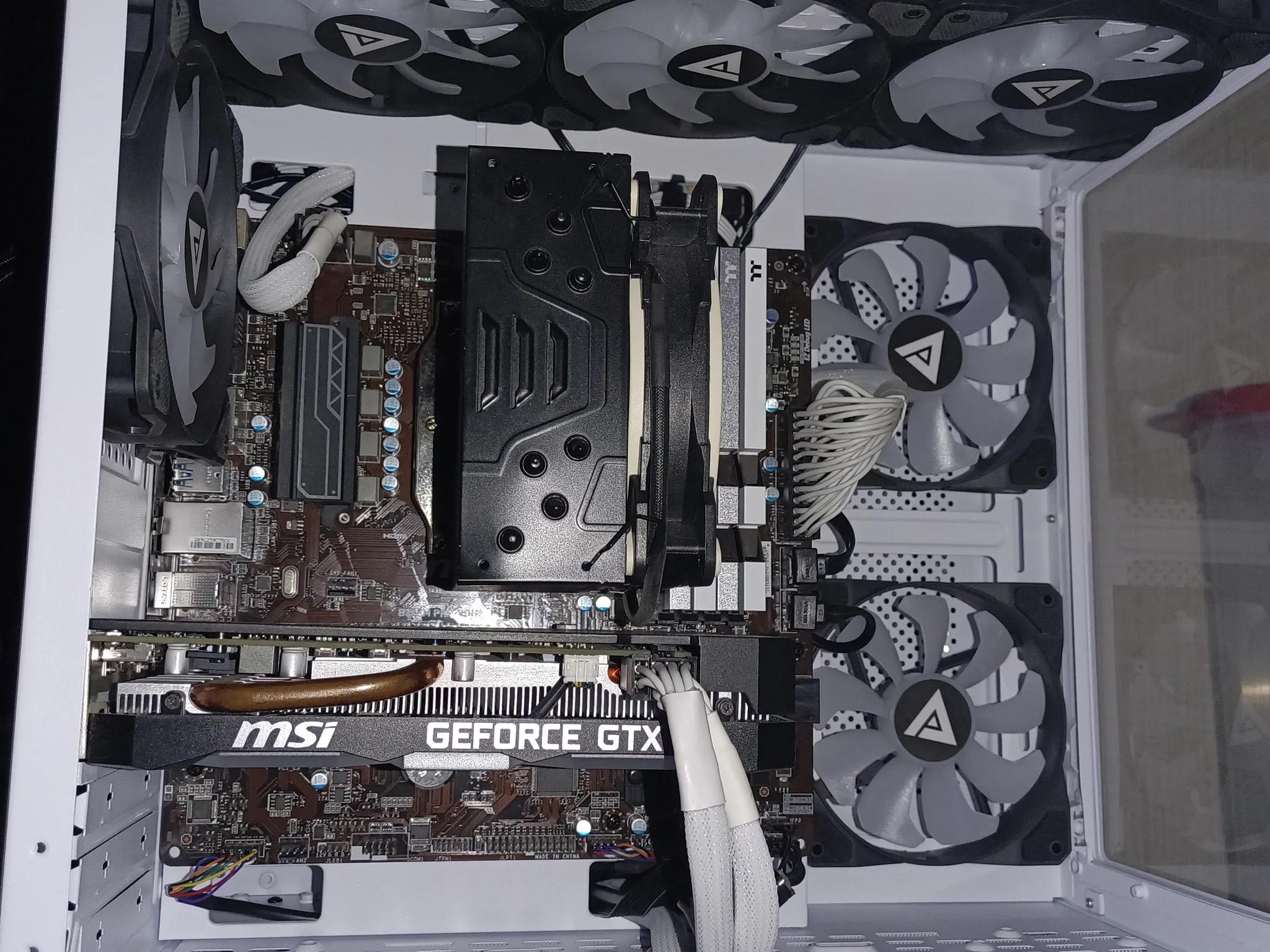 GTX 1660TI Ryzen 5 3600 GAMING PC