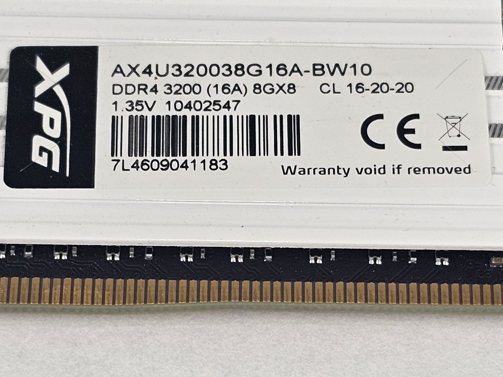 16GB DDR4 (2x8GB) CL16 3200MT/s ADATA XPG Gammix D10