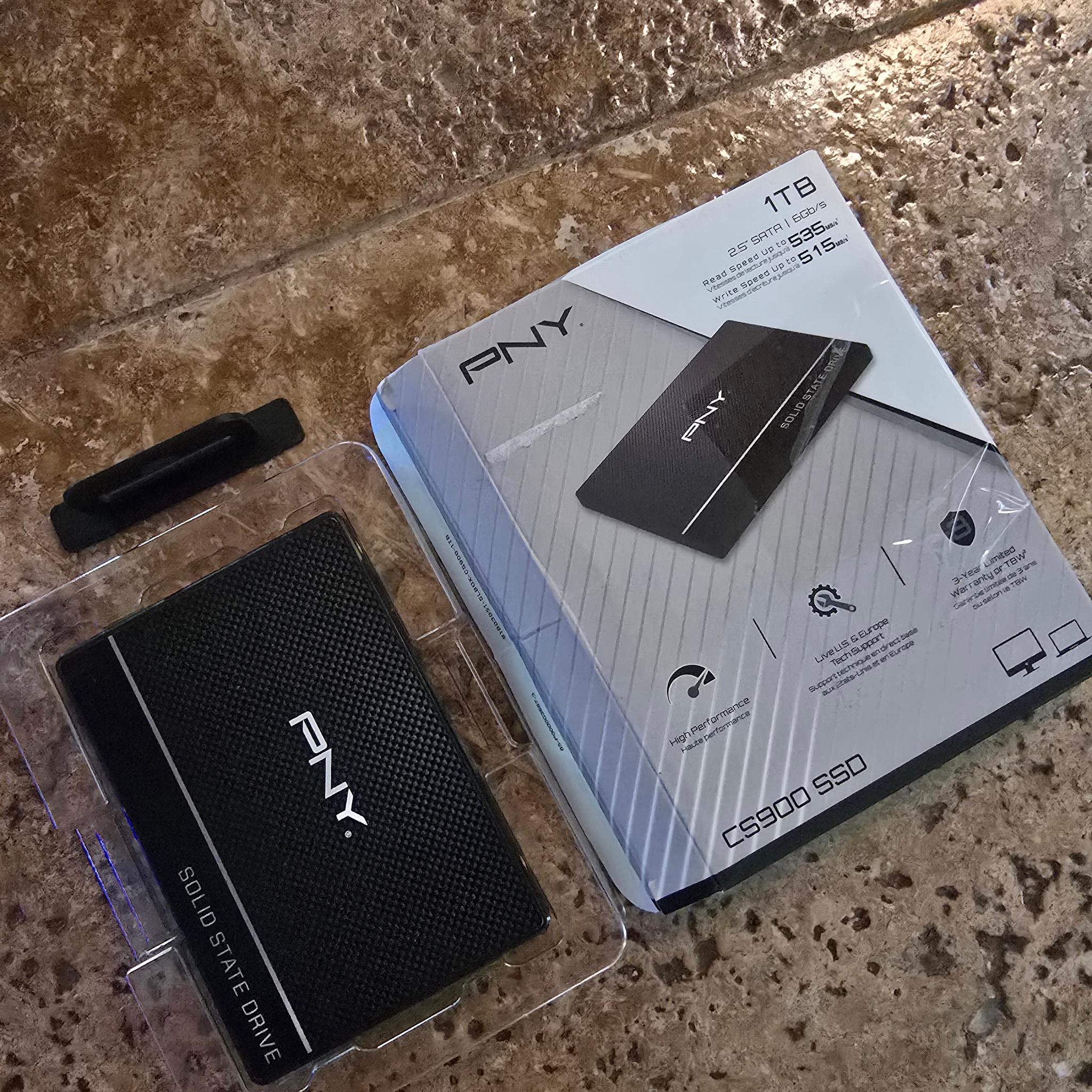 PNY 1tb SSD 2.5" sata 6Gb/s