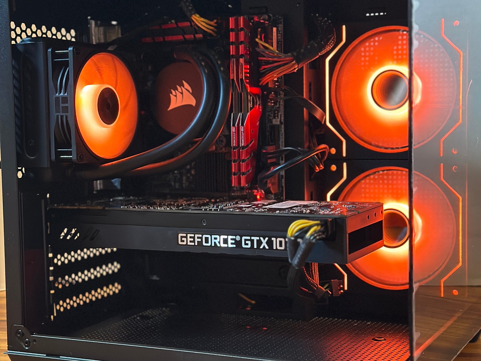 GTX 1070 | Intel i7 7700k | 16GB DDR4 | 1.12TB | Win 11 | Office 2024 | WiFi + BT | Budget Gaming PC