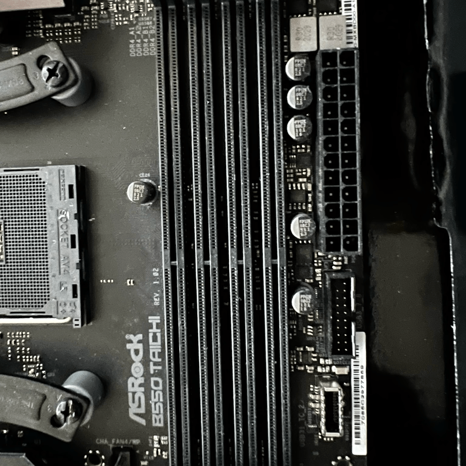 ASRock B550 Taichi AM4 Motherboard (READ DESCRIPTION)
