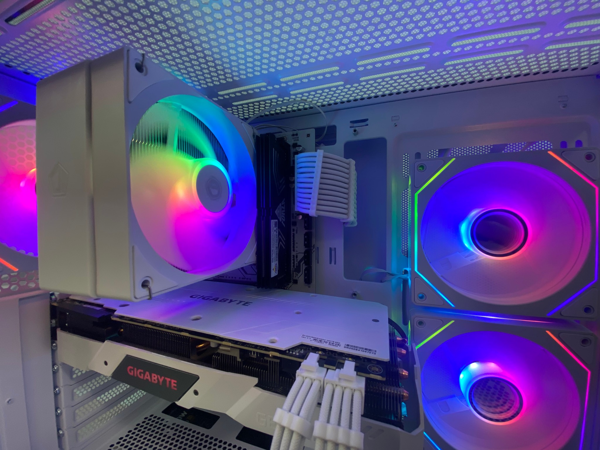 🎅🎅 White Elite Build – Ryzen 7 2700X + RTX 2070 Super 8GB | 1080p/1440p High FPS Ready