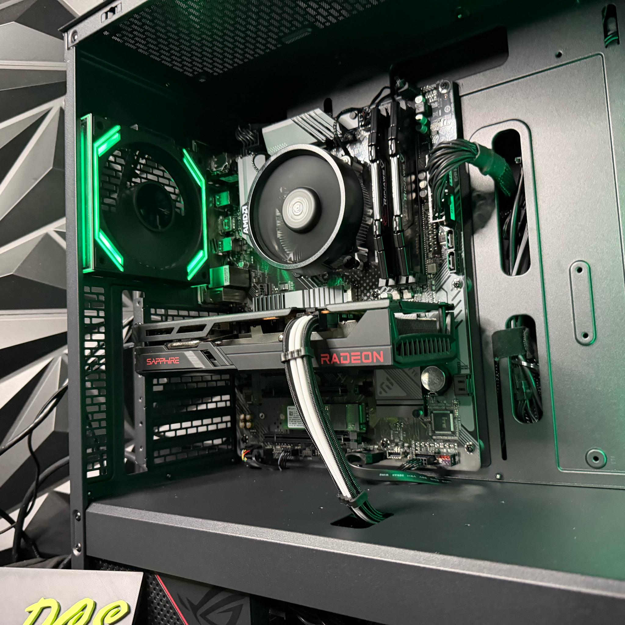 😎🔥 MID DADDY 5566 🔥😎 Ryzen 5 5500| RX 6600XT| 16 GB DDR4| 750GB NVMe| 650W PSU