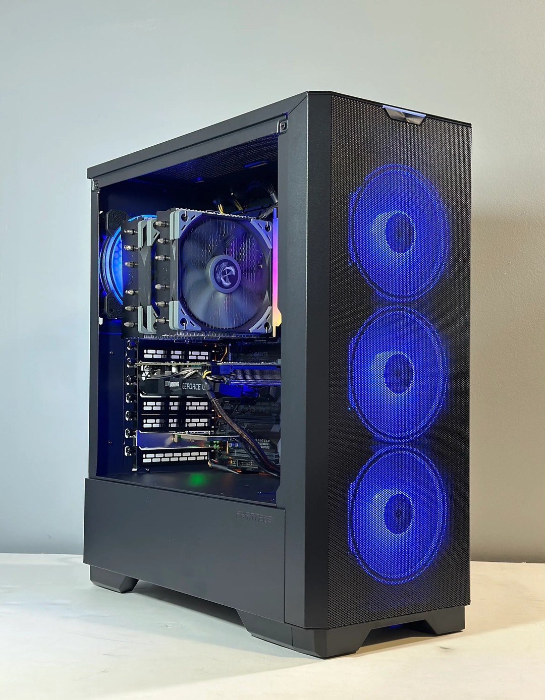 GTX 1660 Super | Intel i5 8600k | 16GB RAM | 1TB SSD | Custom