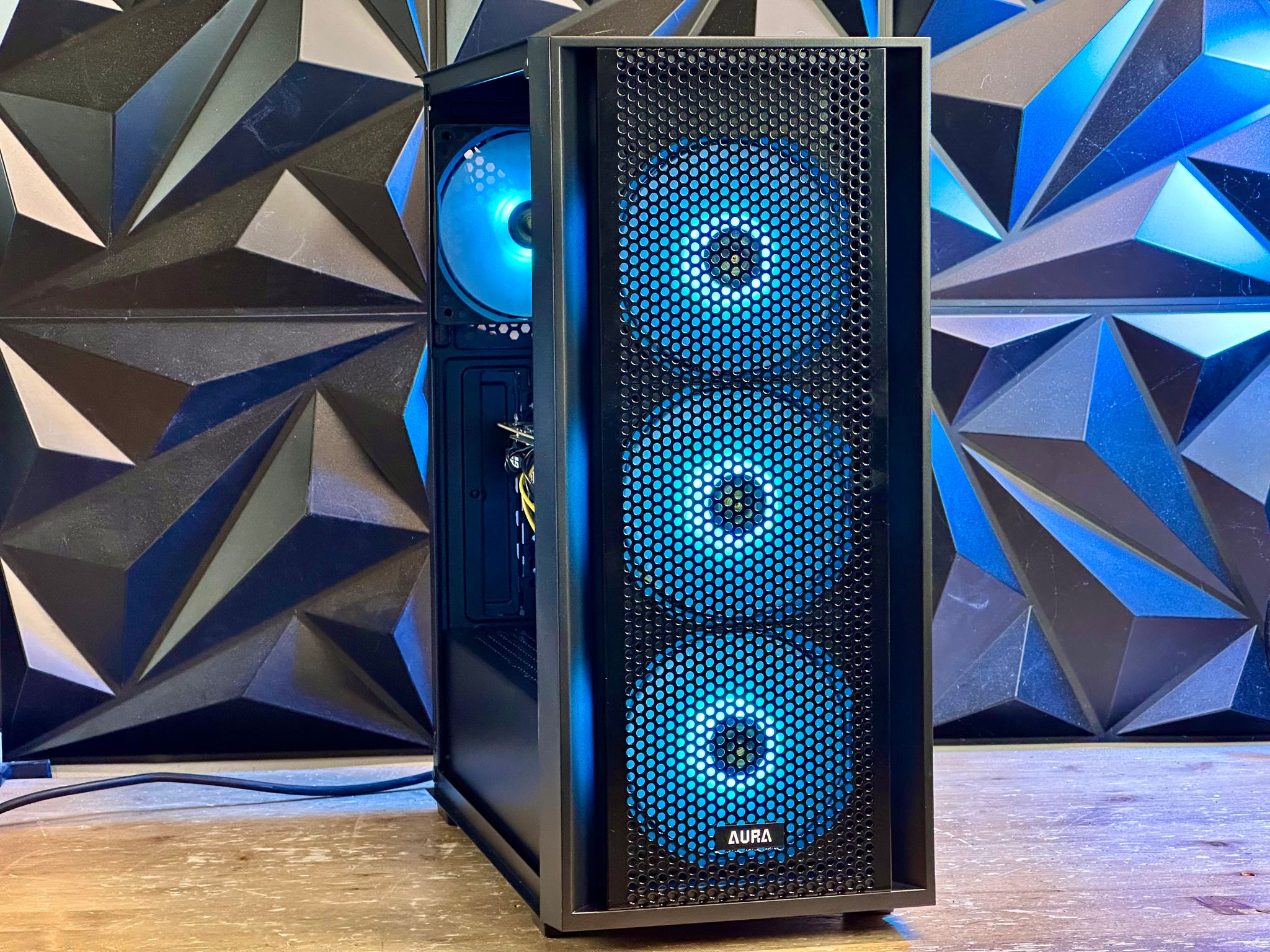 Nvidia RTX 5060 | Intel core i7 3.4ghz | 32GB RAM | SSD+1TB | Wi-Fi/BT | Win 11 - Custom Gaming PC