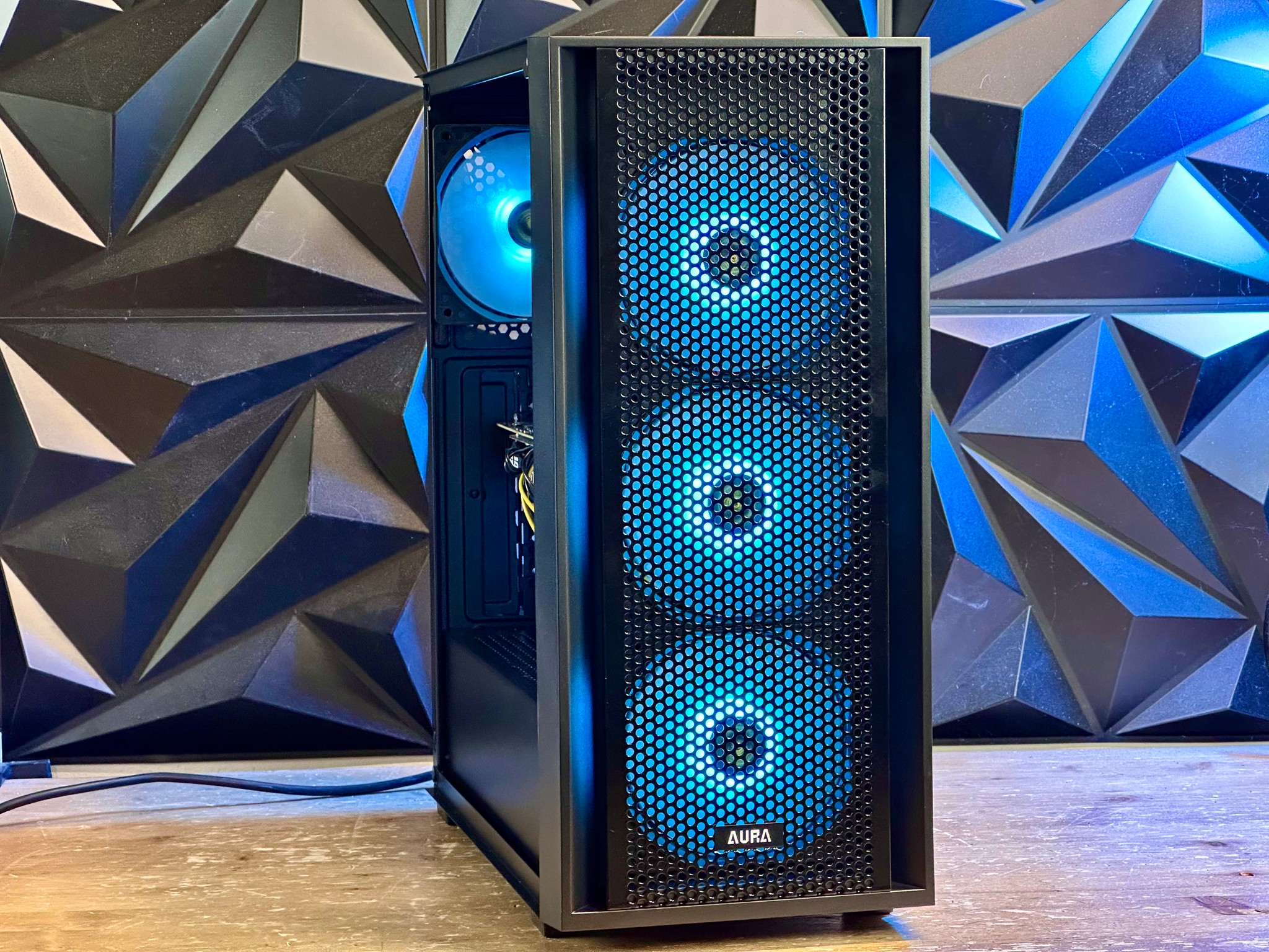 Nvidia RTX 5060 | Intel core i7 3.4ghz | 32GB RAM | SSD+1TB | Wi-Fi/BT | Win 11 - Custom Gaming PC
