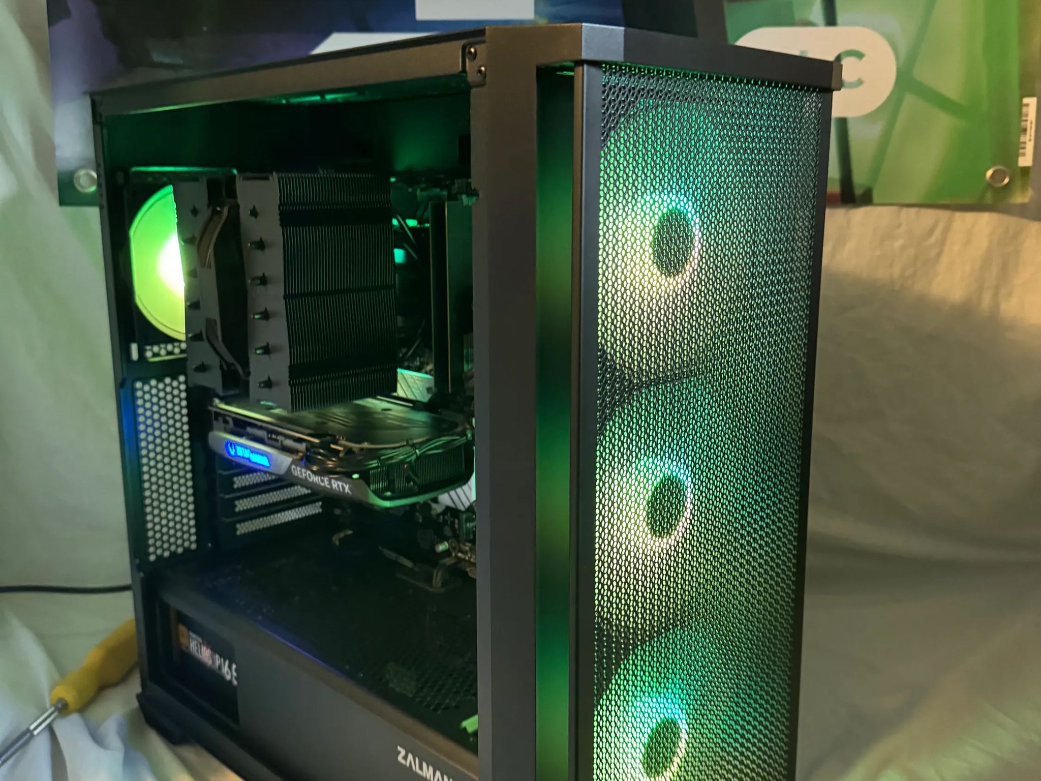 RTX 4070 Intel Core i9 12900k 32GB DDR5 1TB SSD Gaming PC
