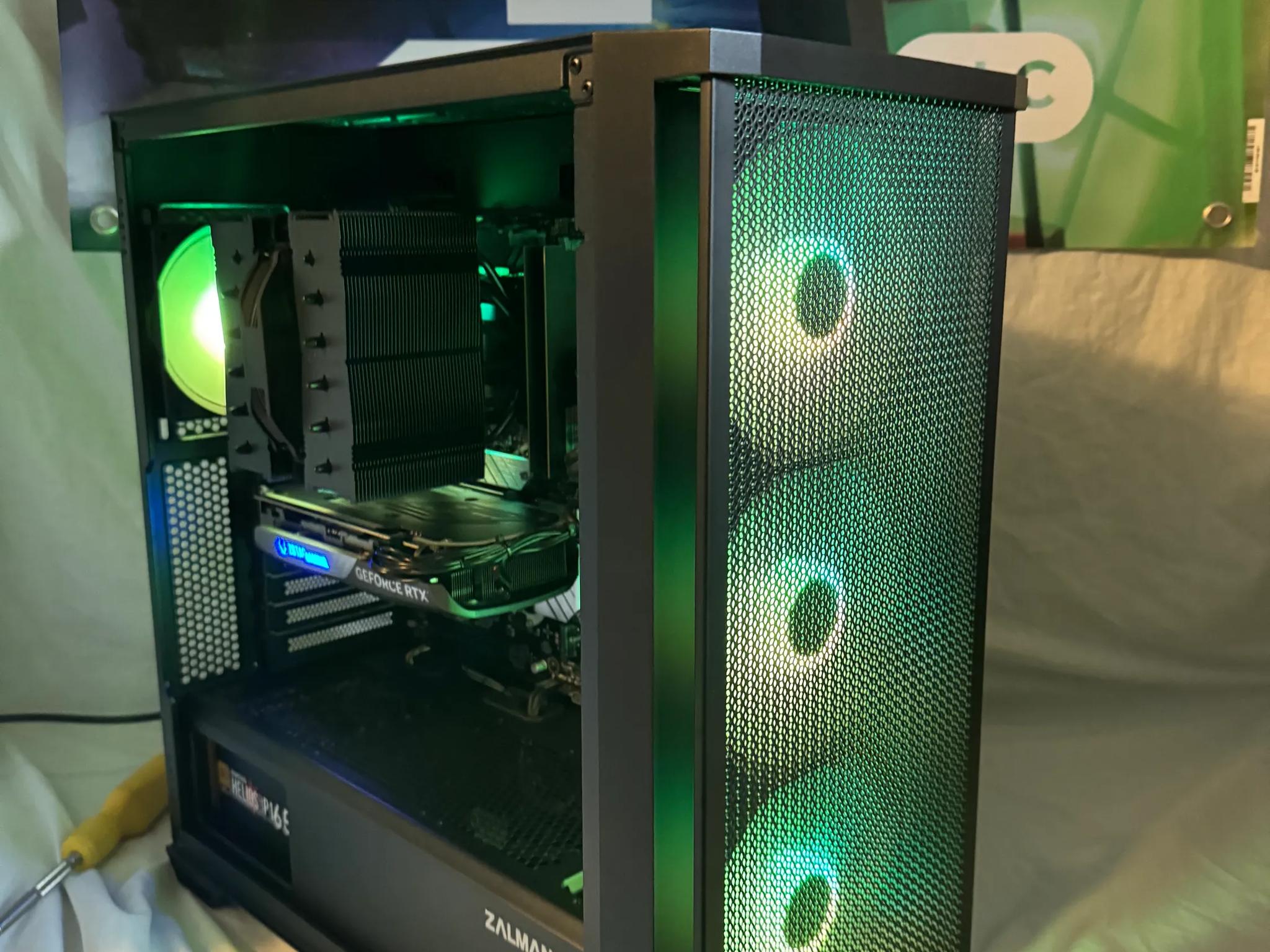 RTX 4070 Intel Core i9 12900k 32GB DDR5 1TB SSD Gaming PC
