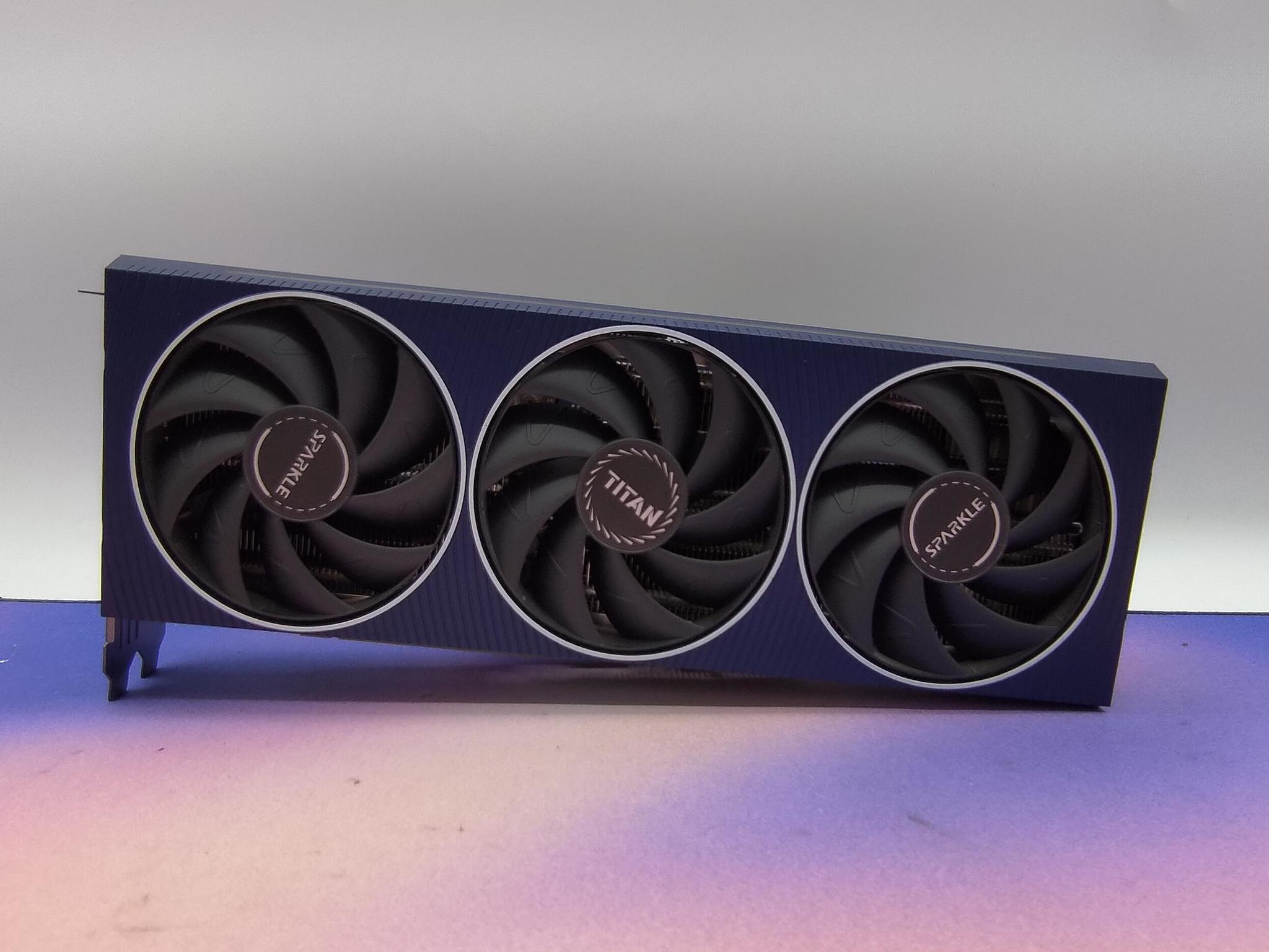 Sparkle Titan A770