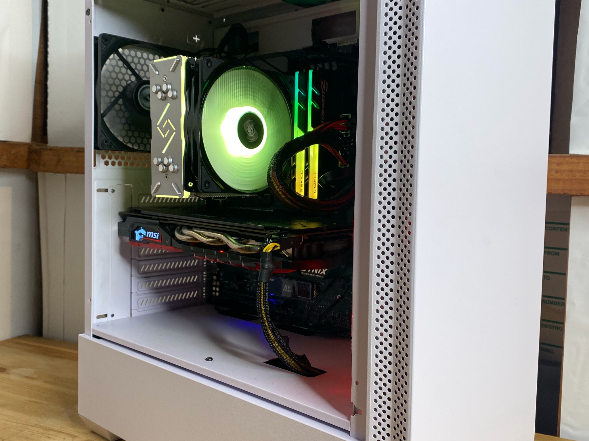 Ryzen Gaming Build – 2600X • RX 580 • B450-F • 16GB RGB • 512GB M.2 NVMe • Lian Li 205