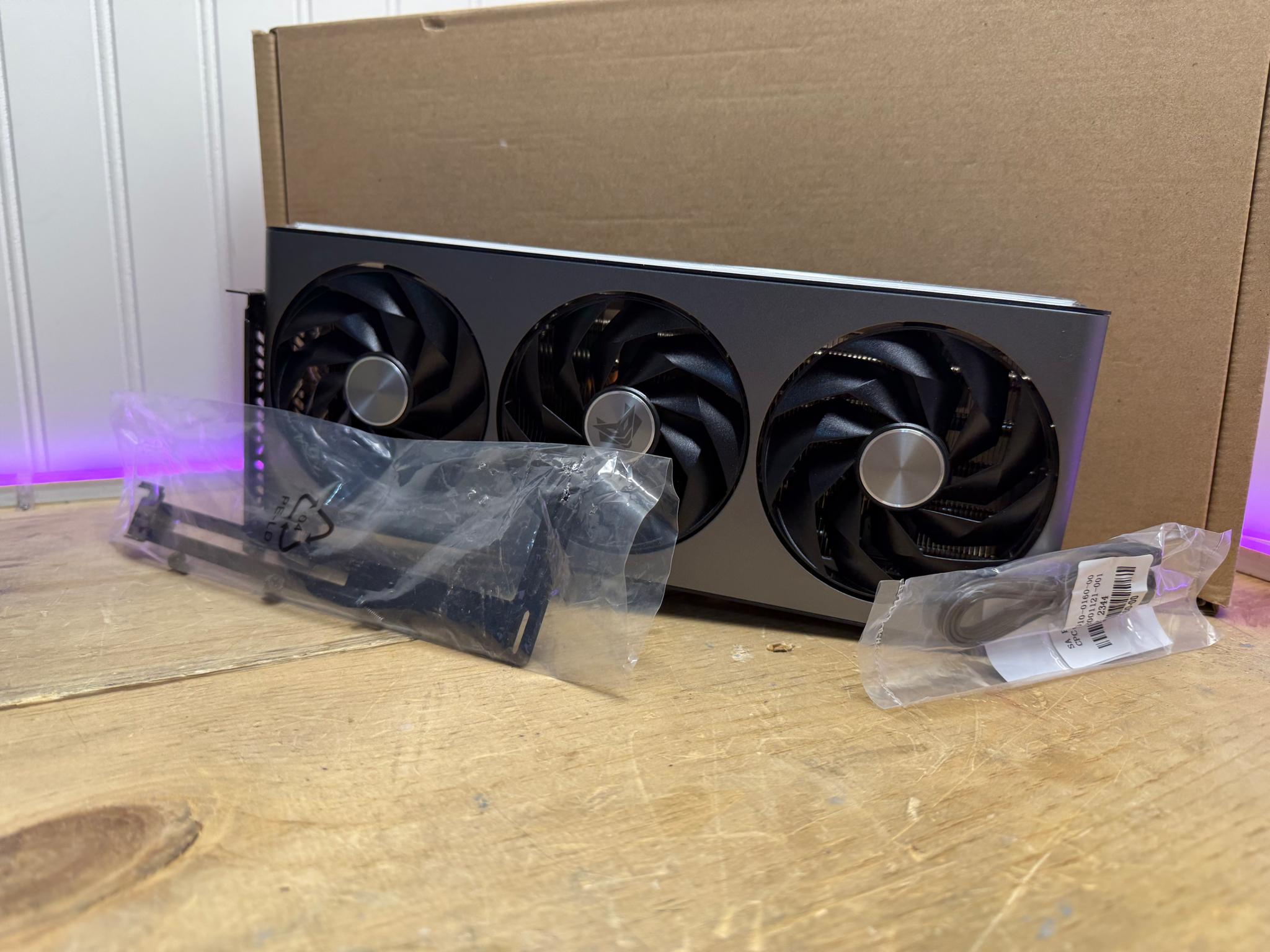 SAPPHIER NITRO+ RMA Replacement 7900GRE