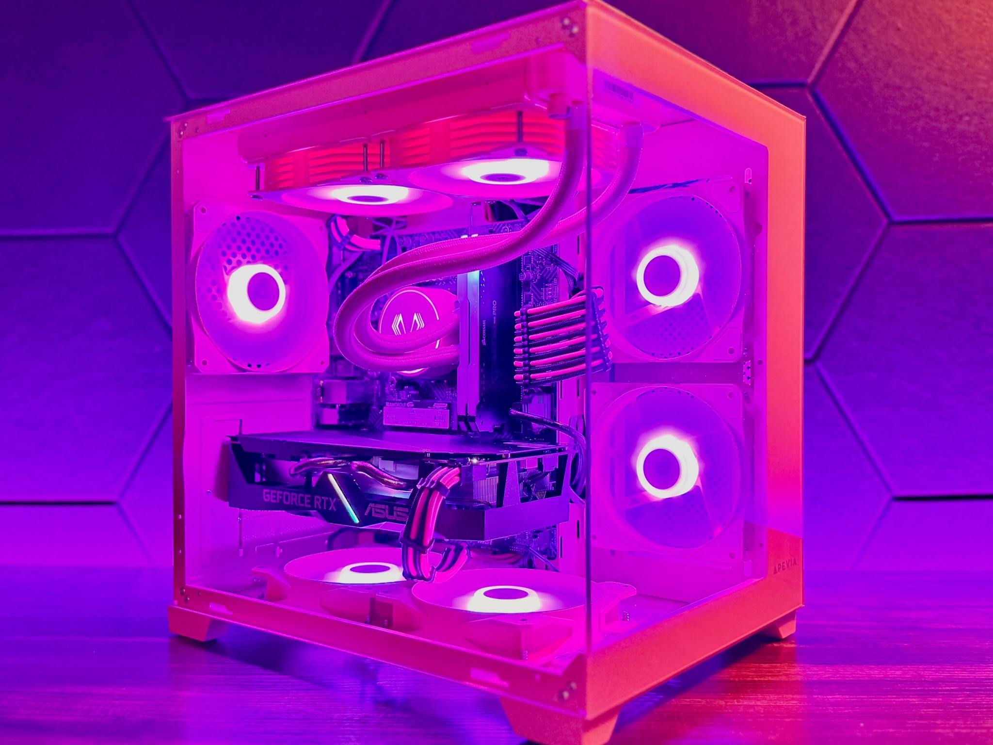 🥀 Rose 🥀 RTX 2060 / Intel Core i5-12400F / 1TB NVME / 16GB Ram DDR4 / 240 AIO / Windows 11 Pro