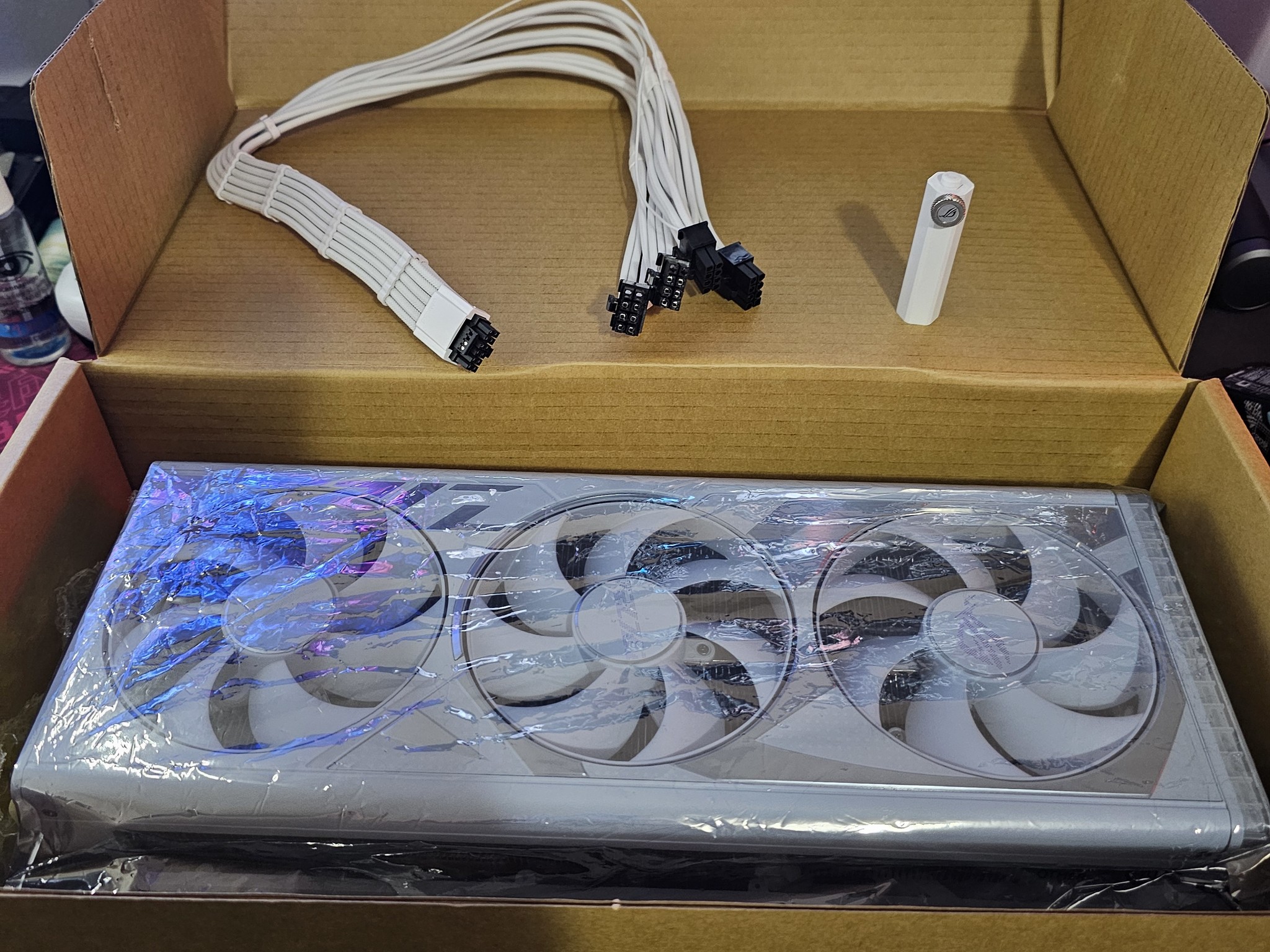 ROG Strix GeForce RTX 4090 24GB GDDR6X White OC Edition