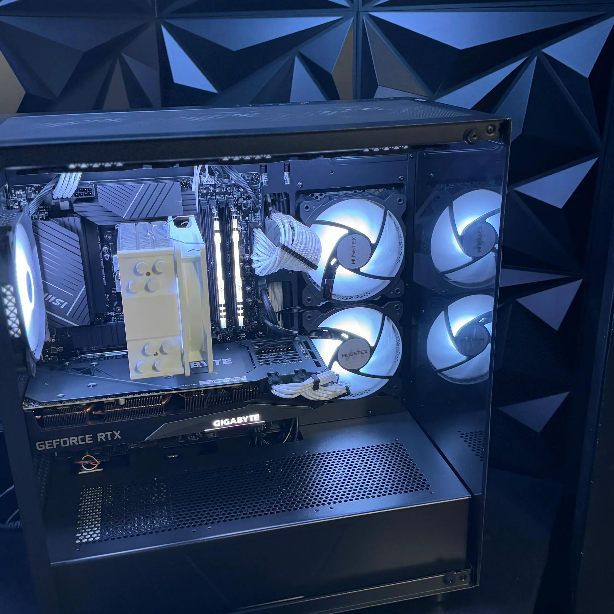 ☯︎☾𖤓The Yin Yang Build ☯︎☾𖤓| I5 12th Gen| RTX 3070| 16 GB DDR4 RGB| 1.75 TB M.2 Tusker Build 1270