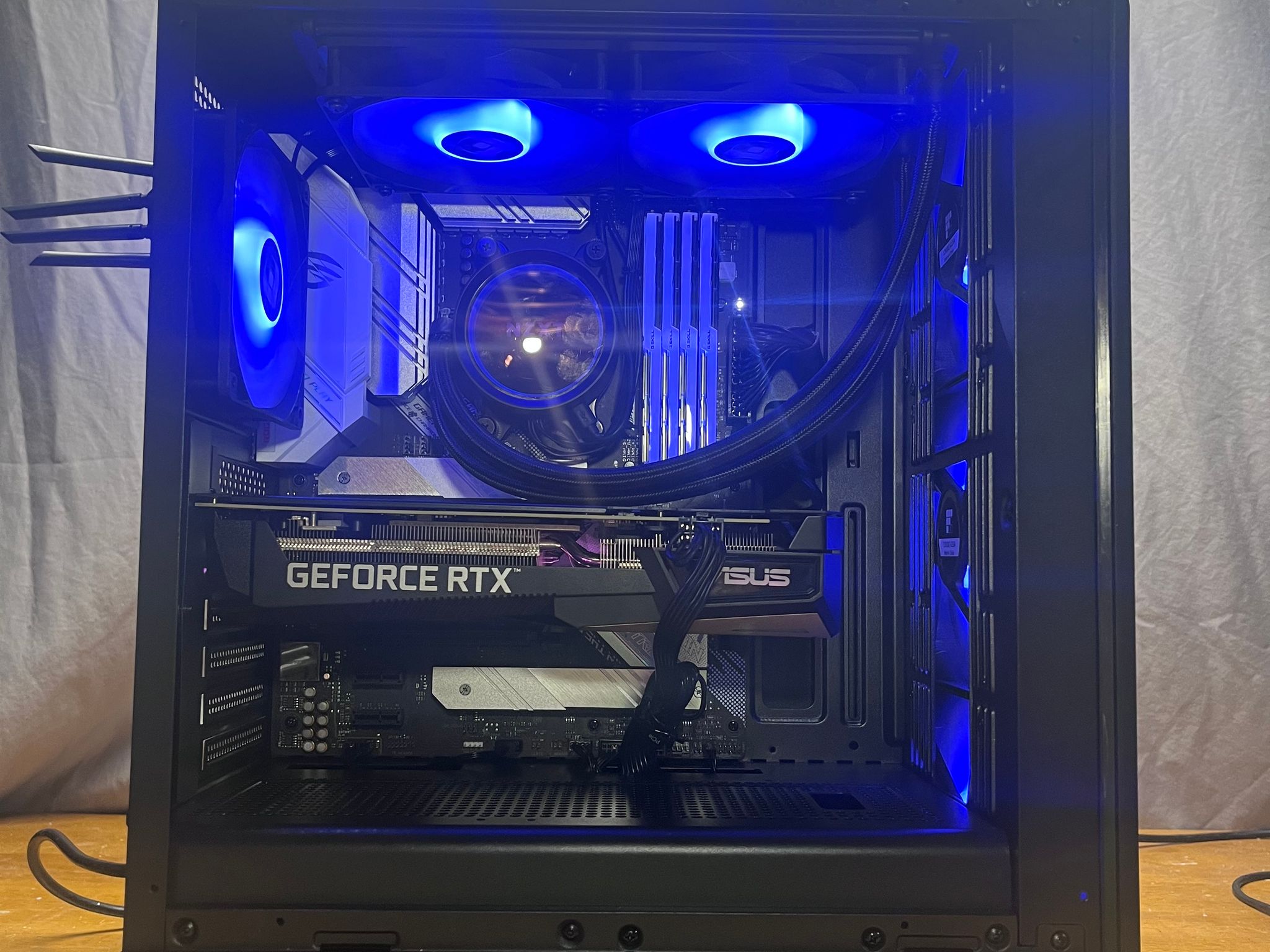 RTX 3060 TI | Ryzen 5 5600X | 32GB RAM | Gaming PC