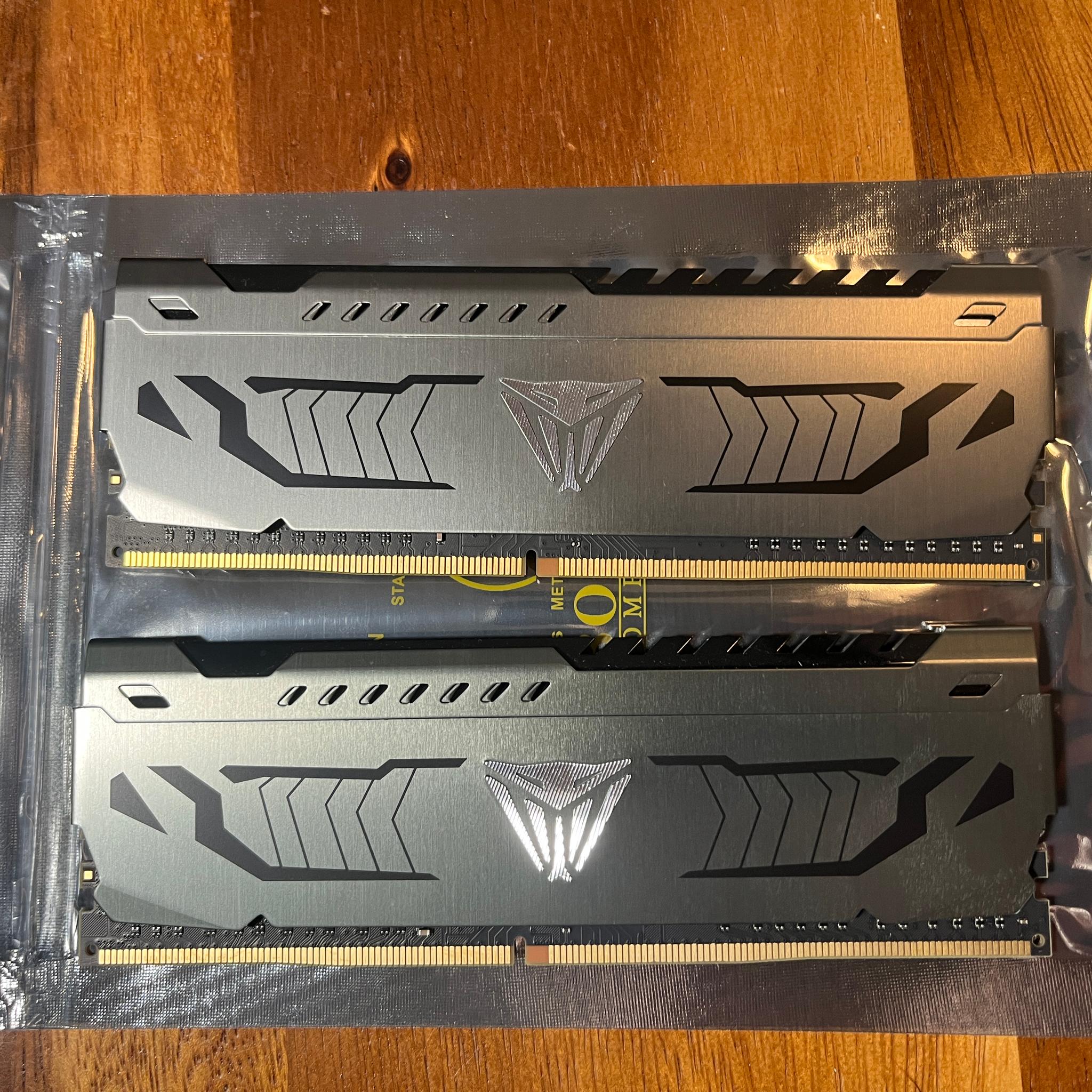 Patriot Viper Steel DDR4 16GB (2x8) 3000MHz CL16 - PVS48G300C6