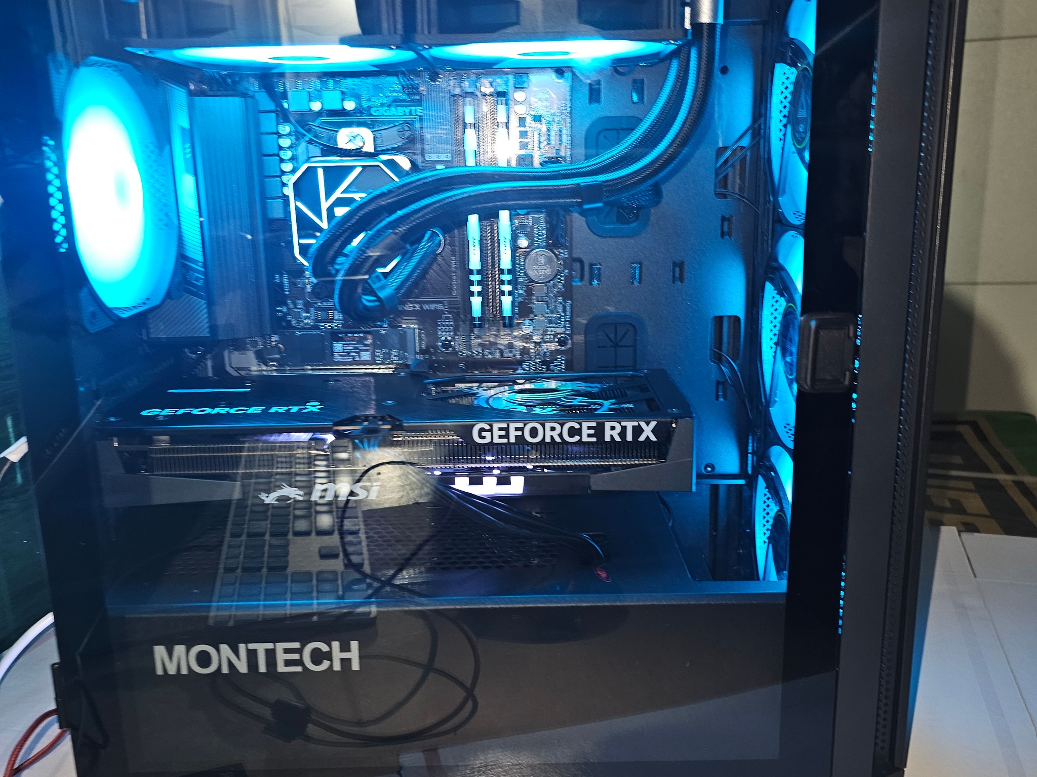 Black Gaming pc| Ryzen 7 5800xt |RTX 5060 8G | 32gb ram| Windows 11 Pro| 1TB|