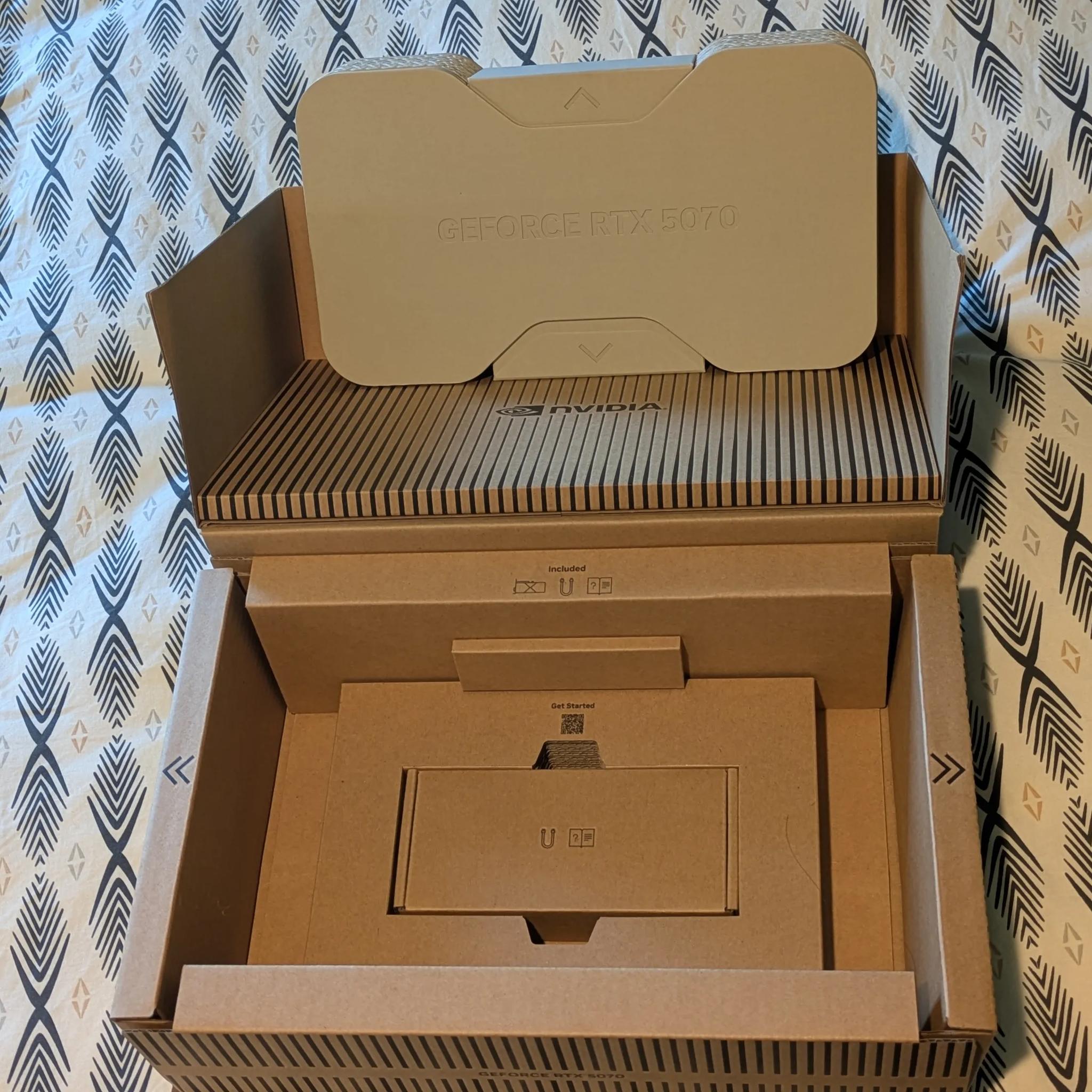 NVIDIA GEFORCE RTX 5070 FE