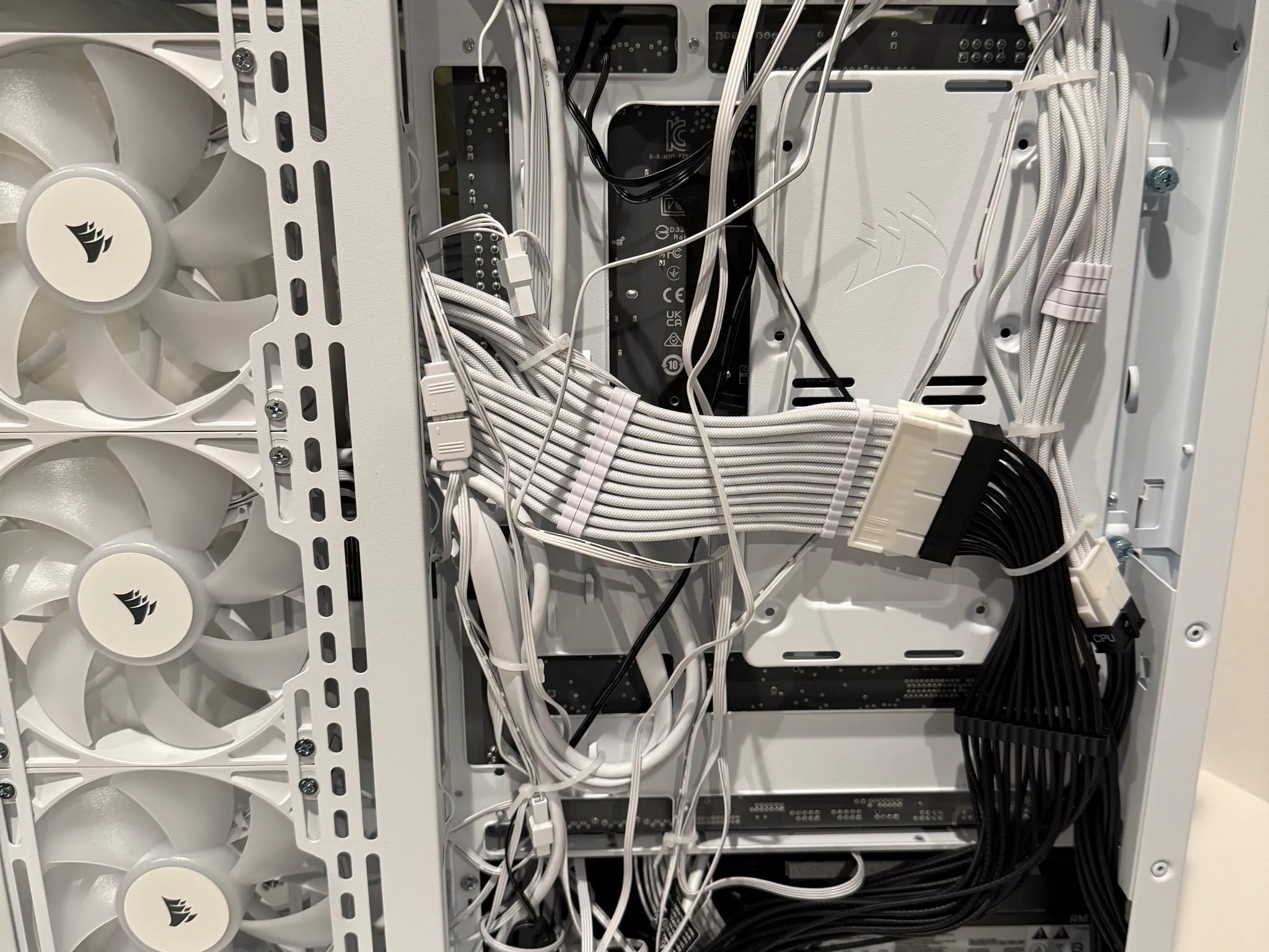 RTX 5070 Gaming PC| i7-12700K | 32 GB RAM| 1 TB M.2 storage|1440p/ 4K ultra