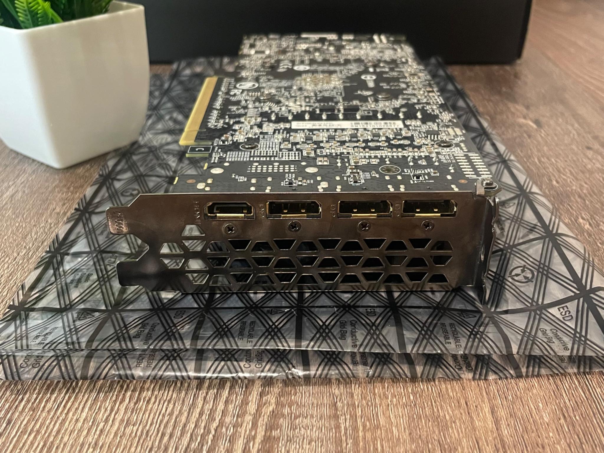 Gigabyte Rx 590 8gb