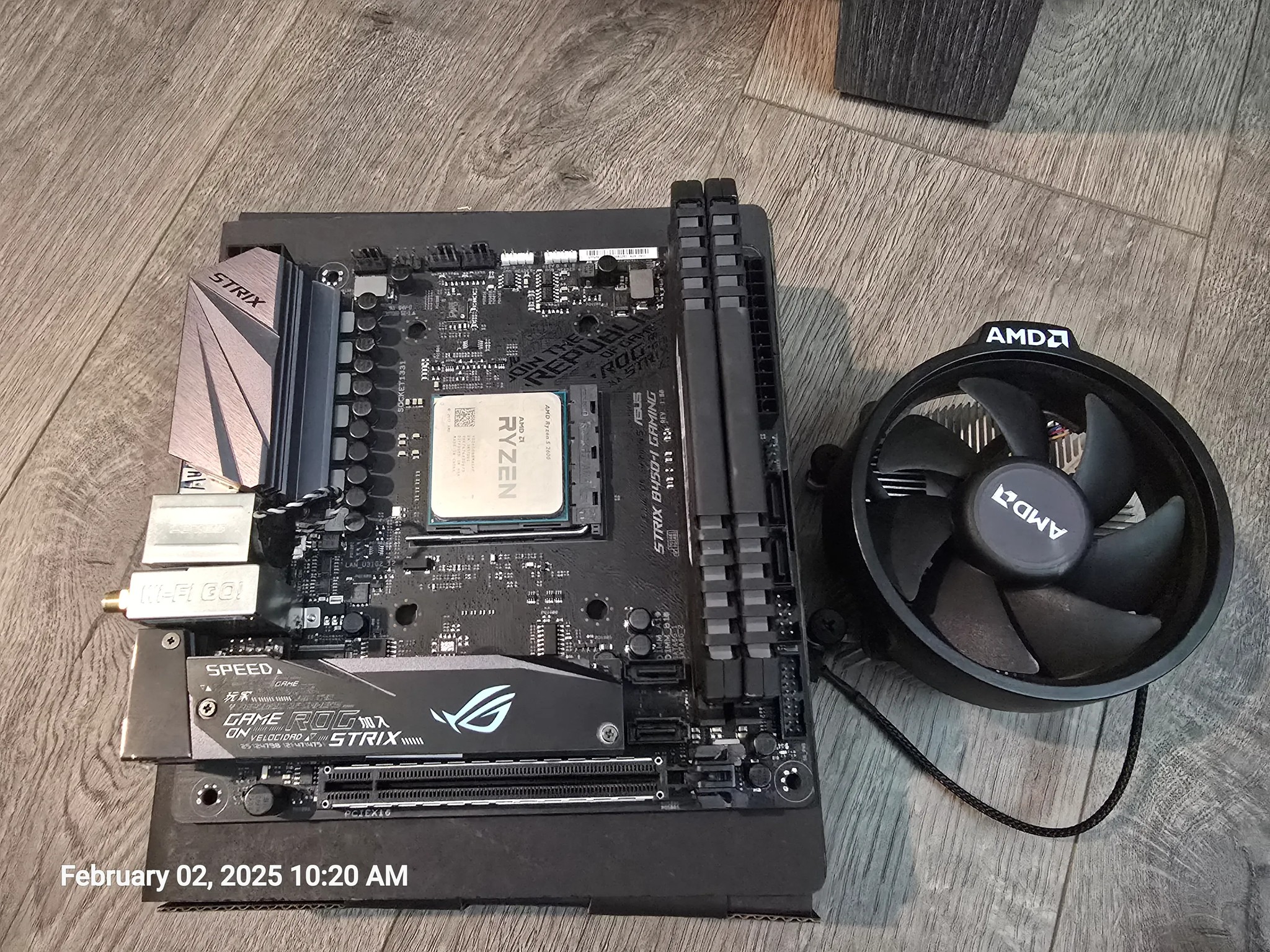 b450-i gaming/ Ryzen 5 2600/ Corsair vengeance 16gb 3000 mhz/ AMD cooler