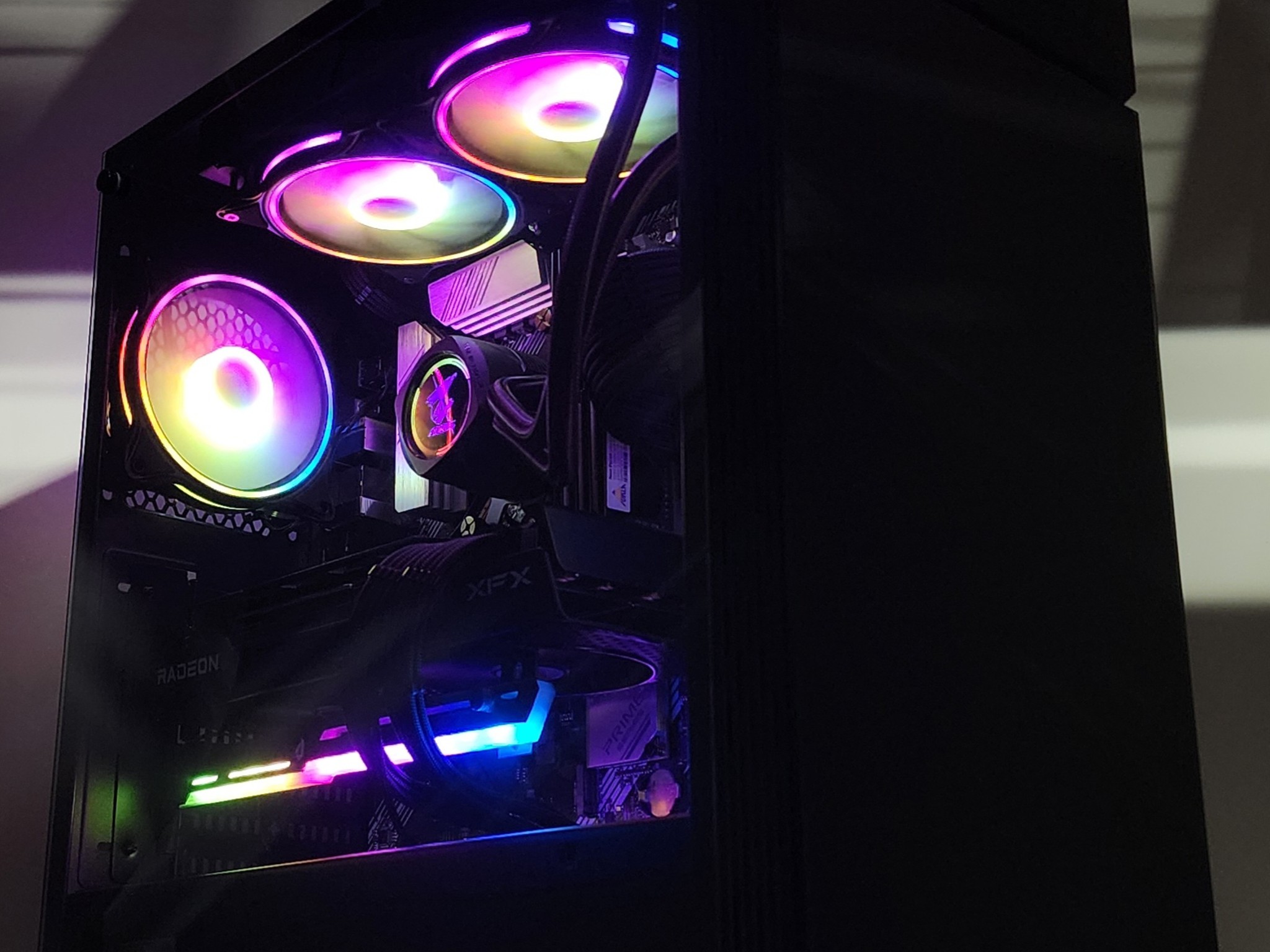 Gaming PC Ryzen 9 5950X 32GB RAM 1TB SSD RX 7800 XT 16GB Windows 11 PC