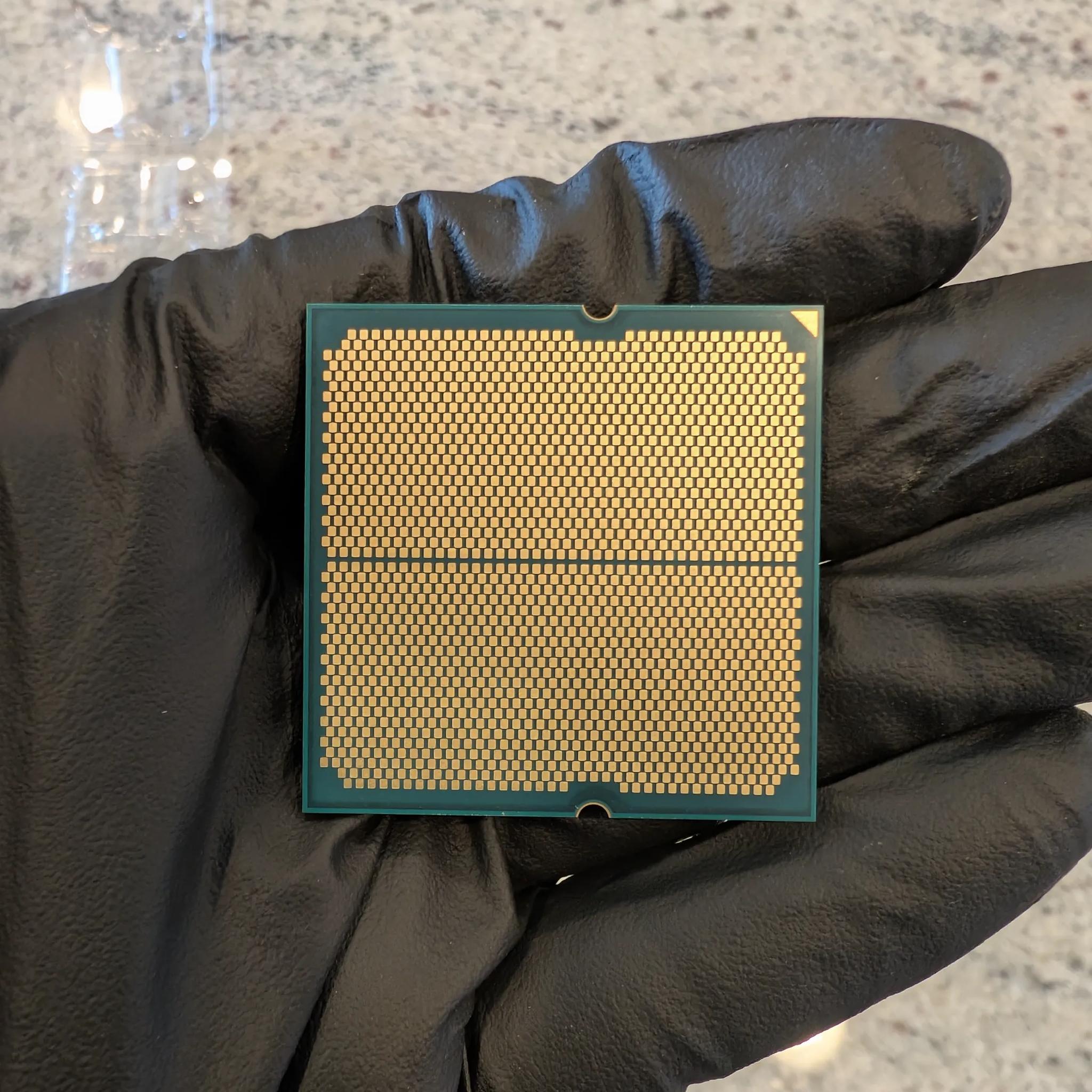 AMD Ryzen 7 7700X