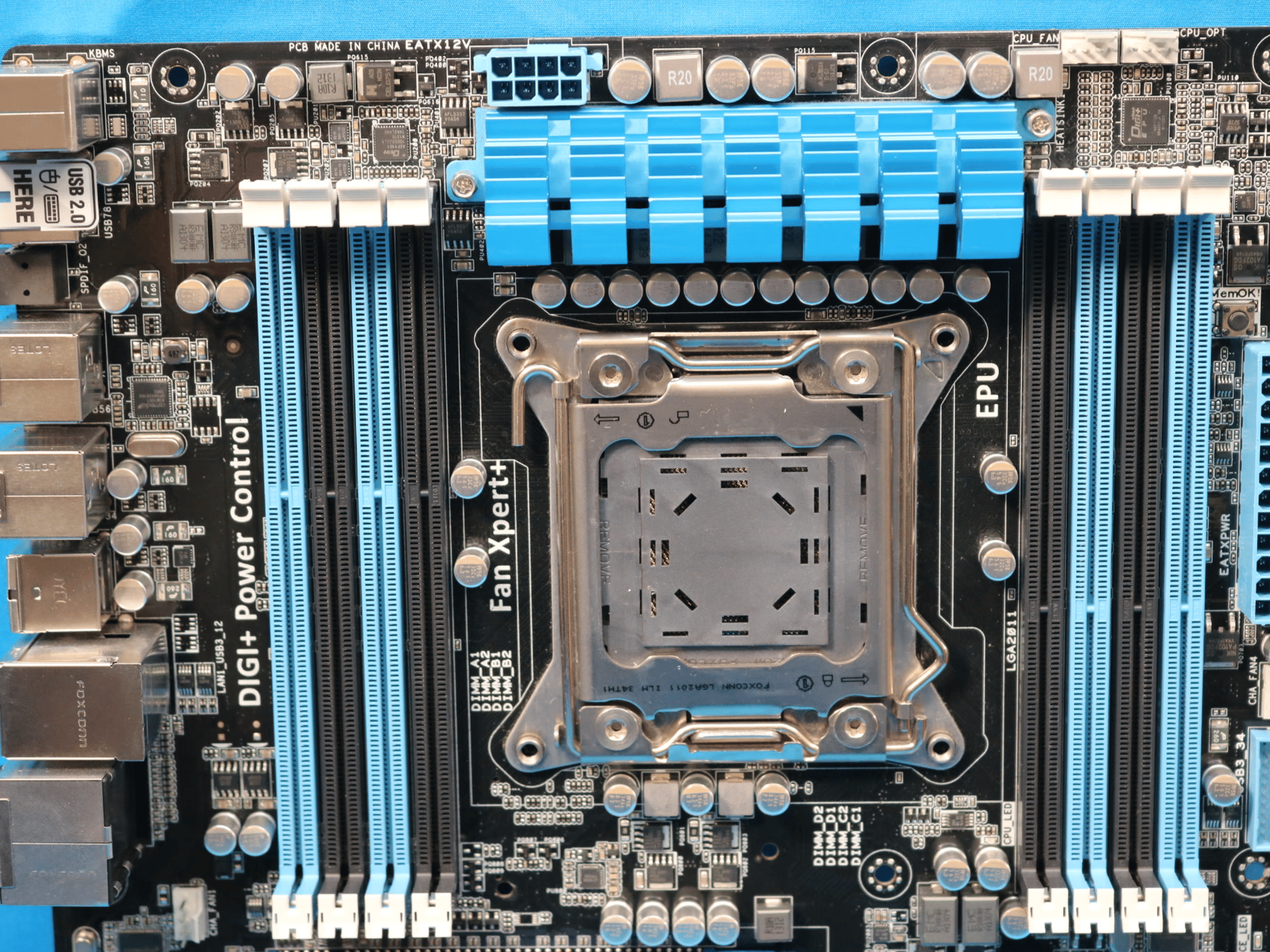 *READ* ASUS P9X79 LE Intel Socket LGA2011 X79 DDR3 ATX Desktop Motherboard & I/O Shield