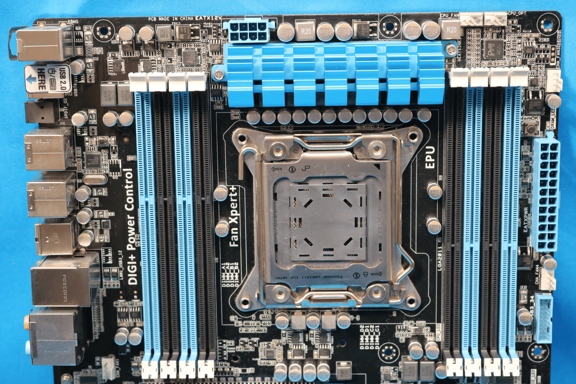 *READ* ASUS P9X79 LE Intel Socket LGA2011 X79 DDR3 ATX Desktop Motherboard & I/O Shield
