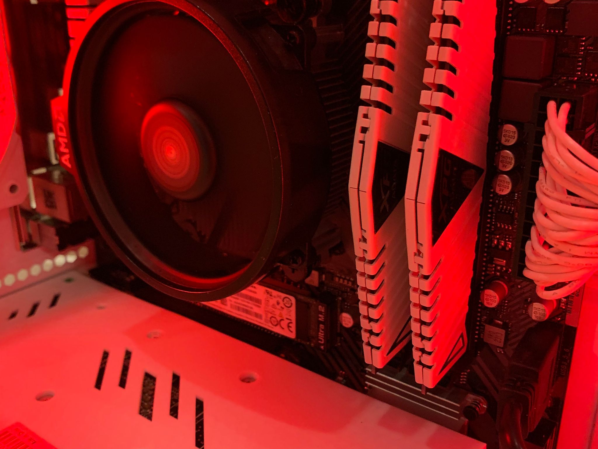 RYZEN 5 1600 RX 580 8GB WHITE RGB GAMING/STREAMING/EDITING PC 16GB RAM 1000GB M.2 SSD WINDOWS WiFi