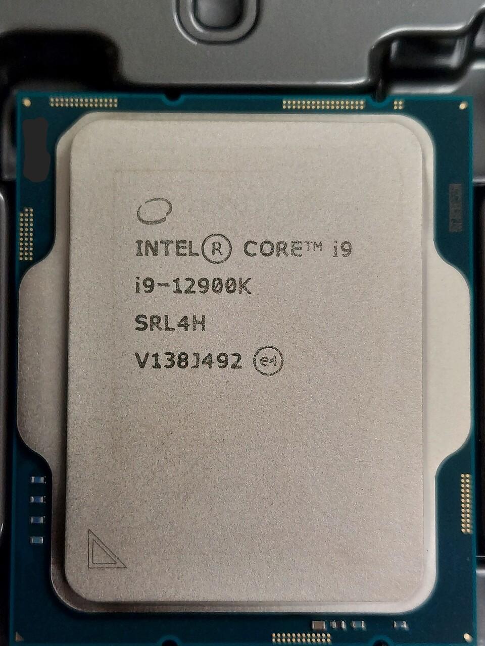 Intel i9-12900K