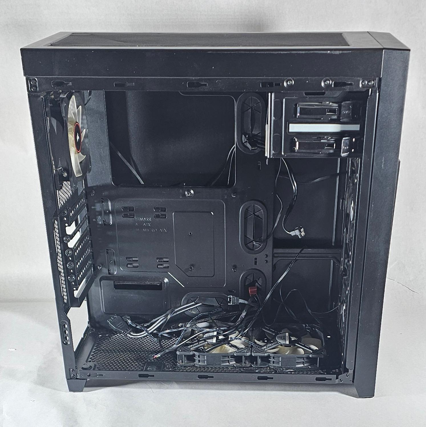 Black Corsair PC Case w/ 4 Fans