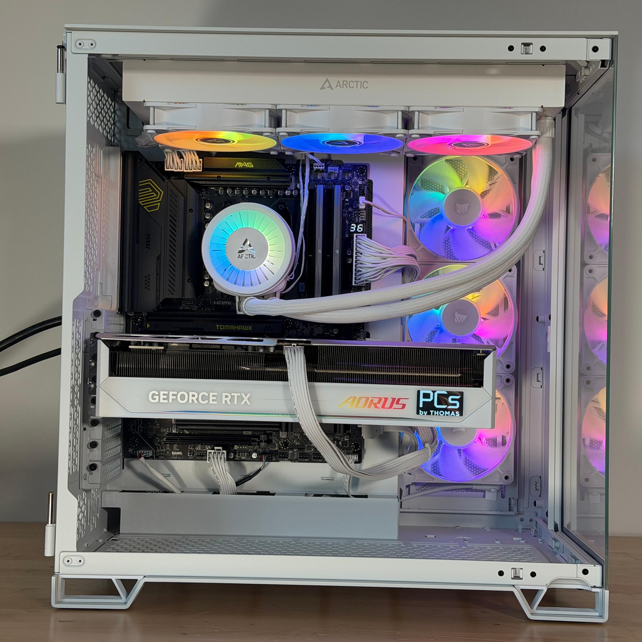 RTX 5080 Aorus Master Ryzen 7 9800x3d Gaming PC