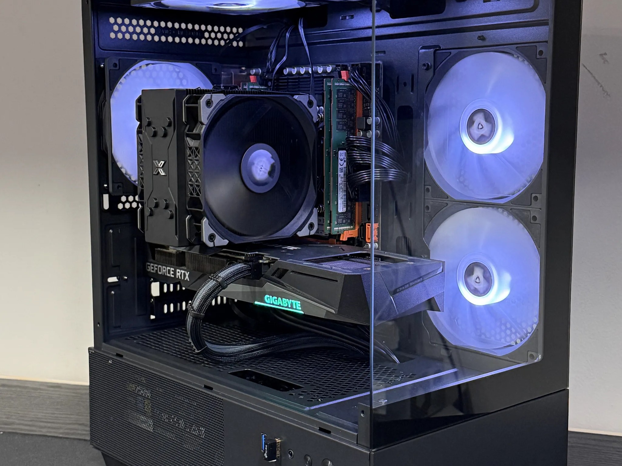 Budget Gaming PC - RTX 3060 Ti _ 1 TB SSD _ 64 GB RAM _ 14 Core Xeon CPU