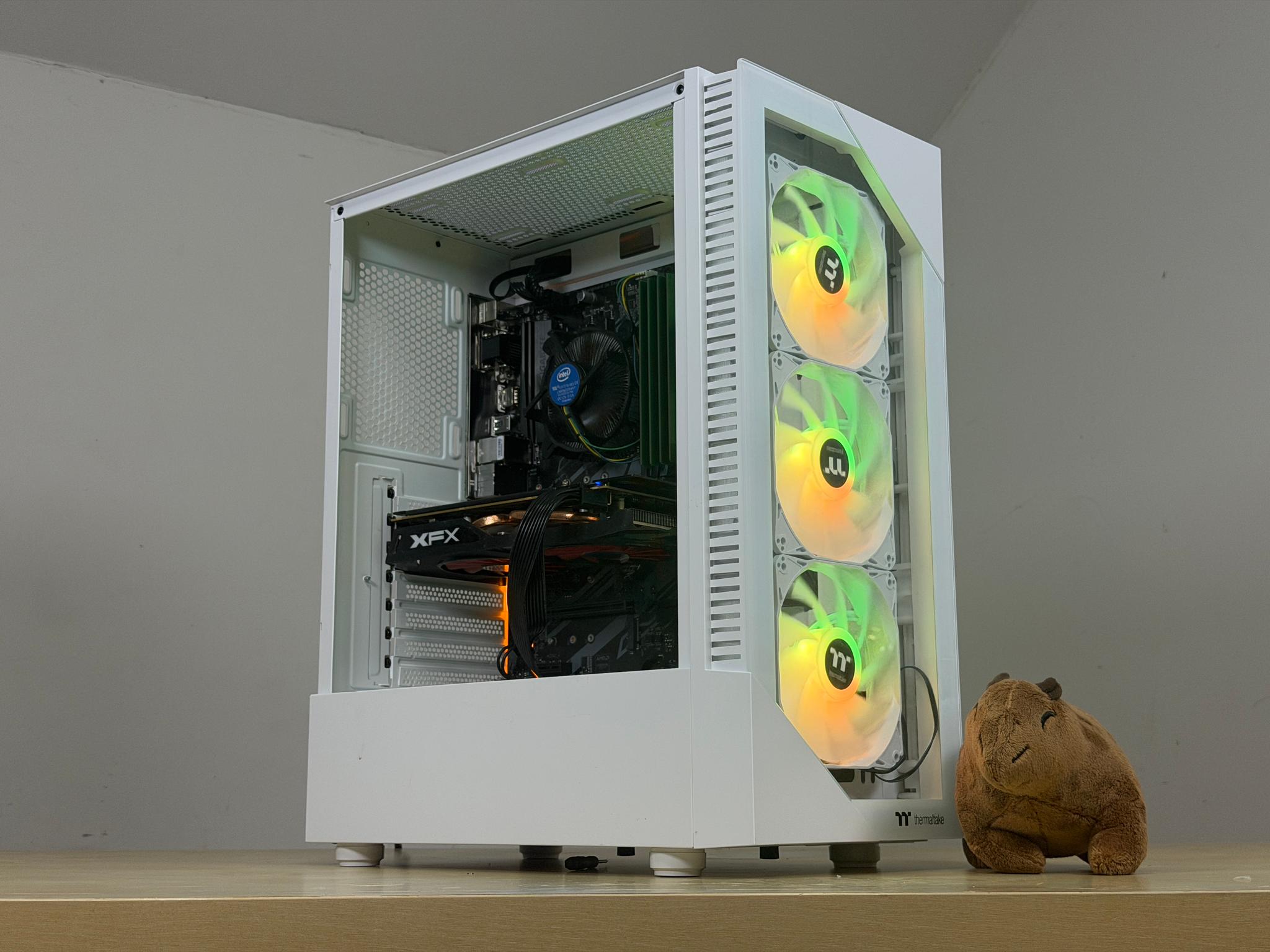 🎮Budget Gaming PC♠️ – Intel i5 8500, RX 570, 16GB Ram, 1.240TB Storage - WiFi + BlueTooth