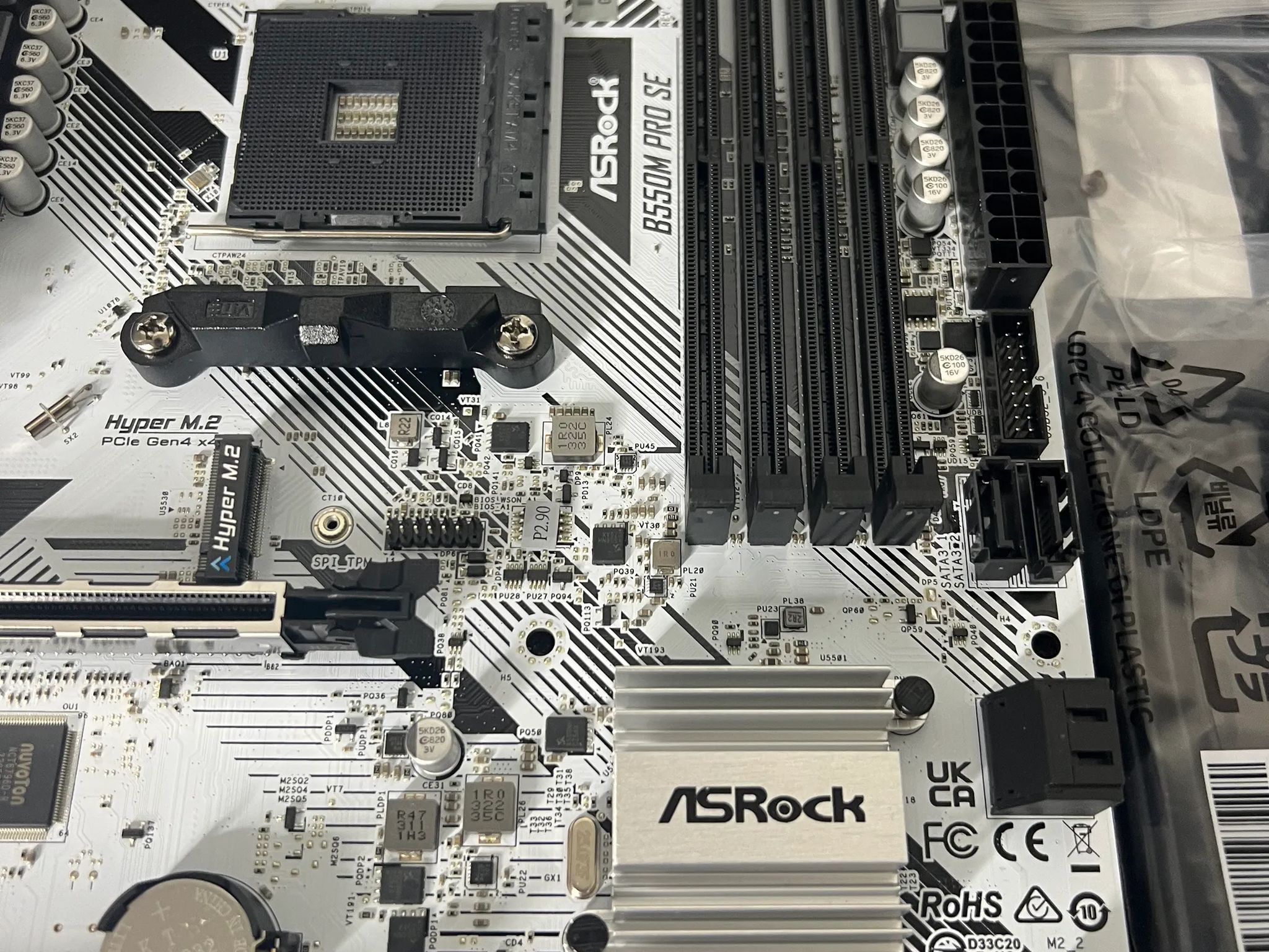 ASRock B550M Pro SE AMD AM4 microATX Motherboard