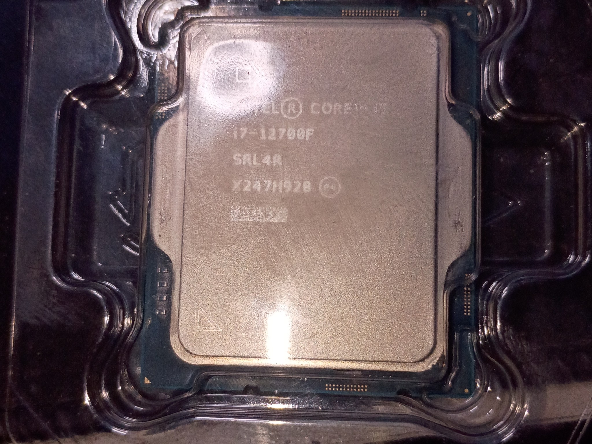 Intel Core i7-12700F