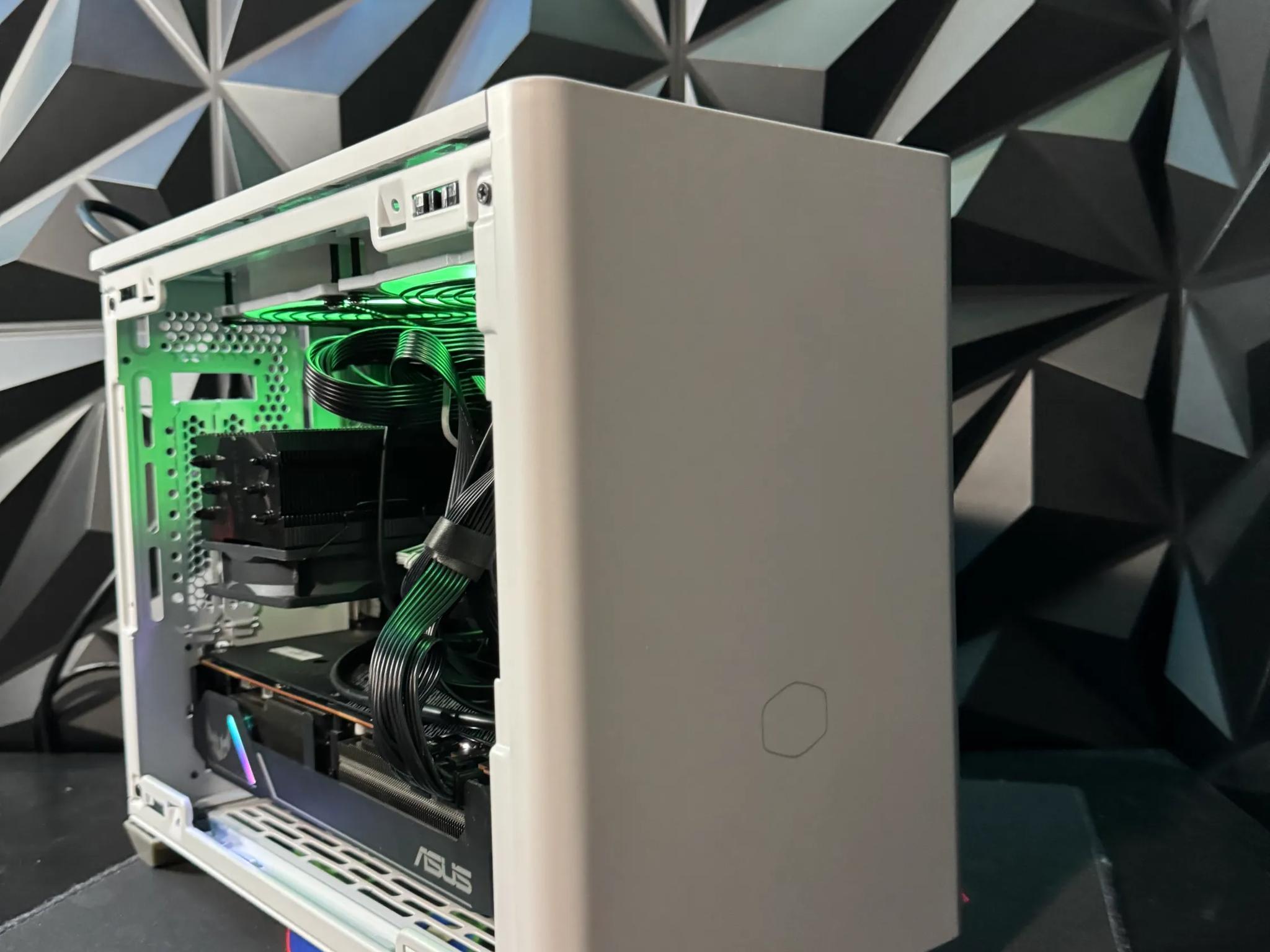 🎮🖥️🐾Tiny Tusker🎮🖥️🐾 |i7 10700T| RX 5700XT| 16 GB DDR4| 1.25 TB NVME