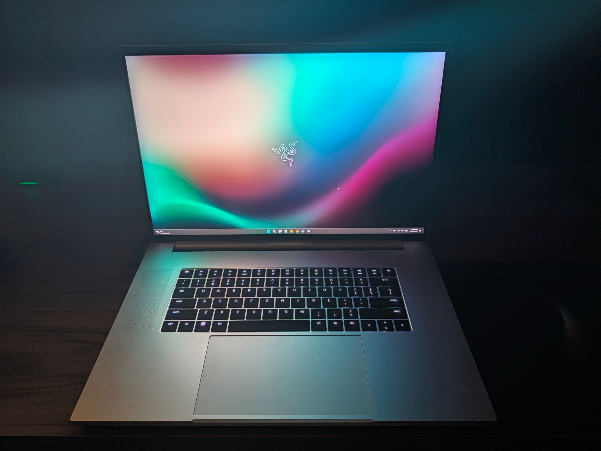 Razer Blade 18 Gaming Laptop | RTX 4090 16GB | i9-14900HX | 32GB RAM | 3TB SSD | 1600p 300Hz LED