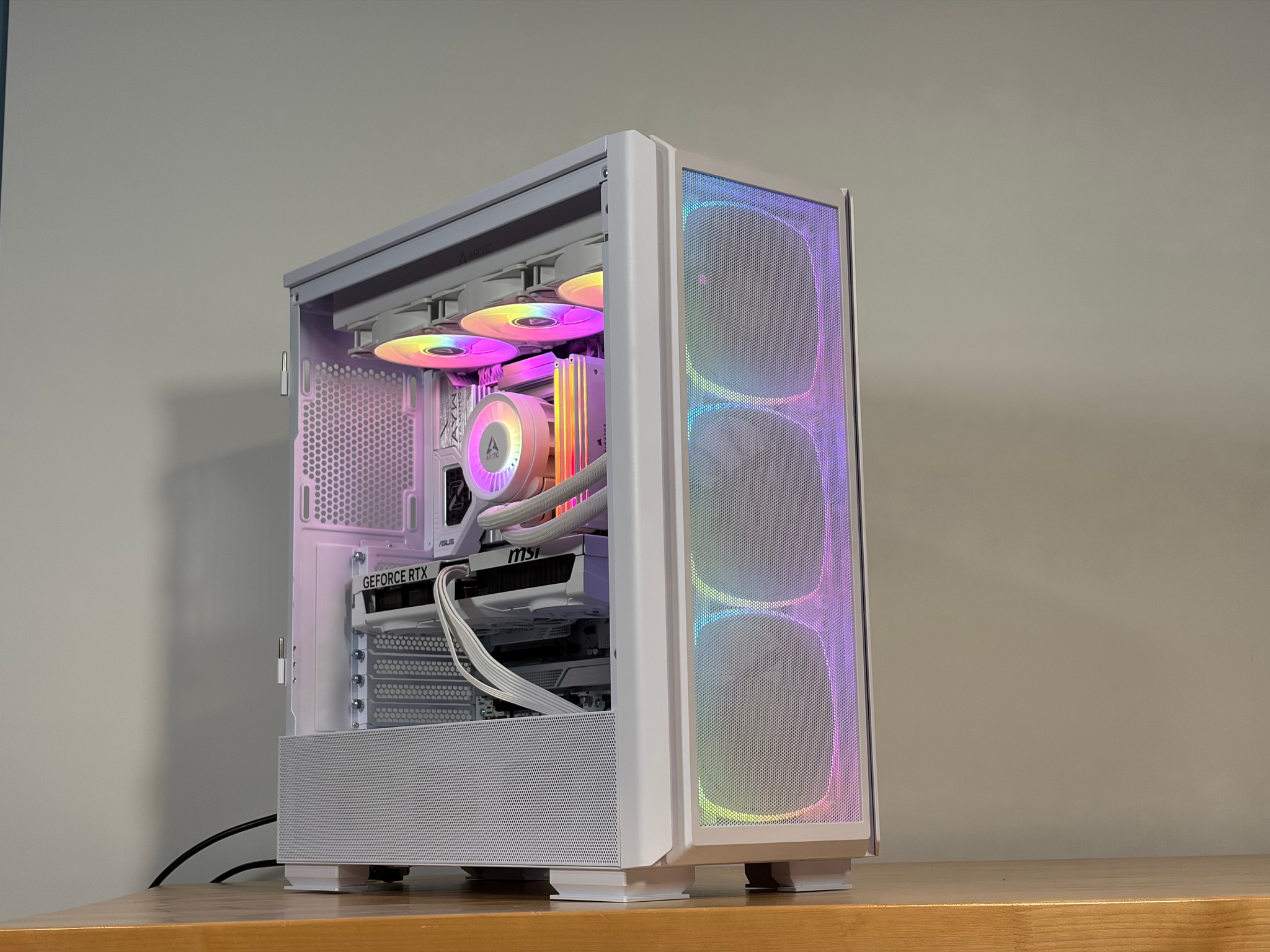 RTX 5080 Intel Core Ultra 7 270k Plus 96gb DDR5 Gaming PC