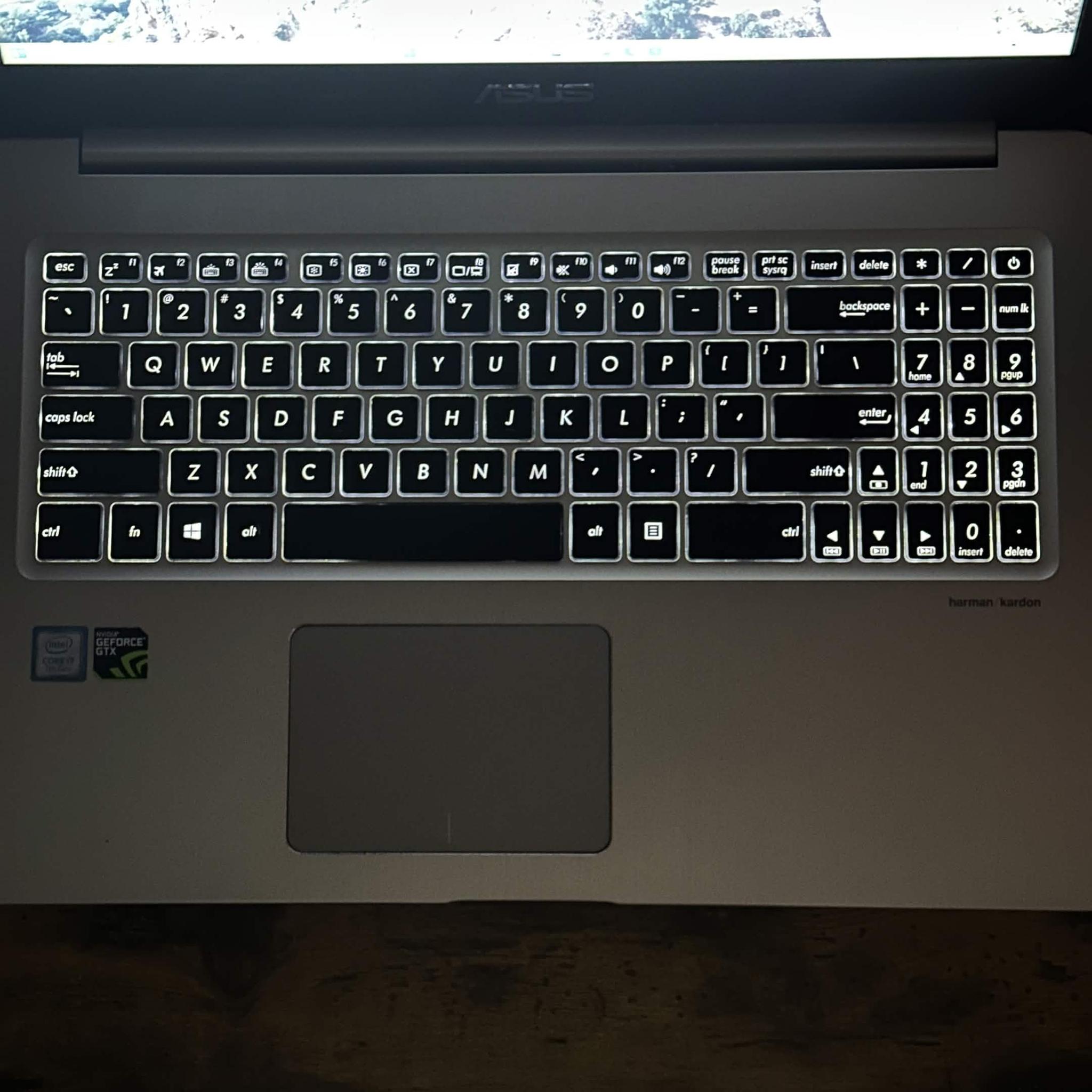 Asus M580V | Intel i7 7700HQ | GTX 1050 4GB | 16GB DDR4 | 1.2TB Storage | Windows 11 | Gaming Laptop