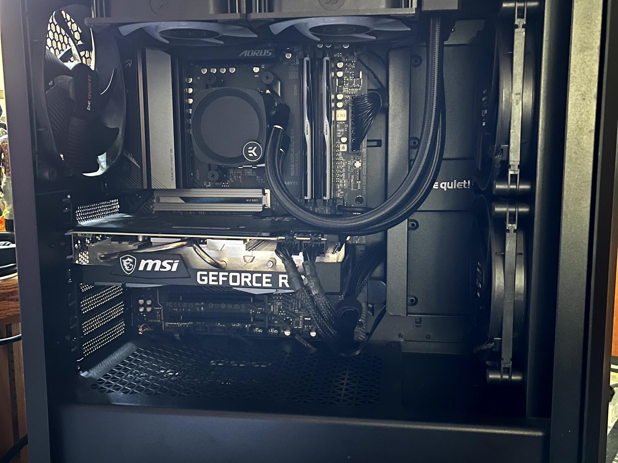Ryzn 5 7600X RTX 3070 DDR5 RAM 32G @ 6000MT/s
