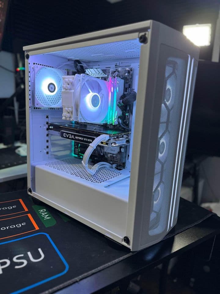 All white RGB Gaming PC - Ryzen 5 2600X - GTX 1070 - 32GB DDR4 - 512GB NvMe SSD