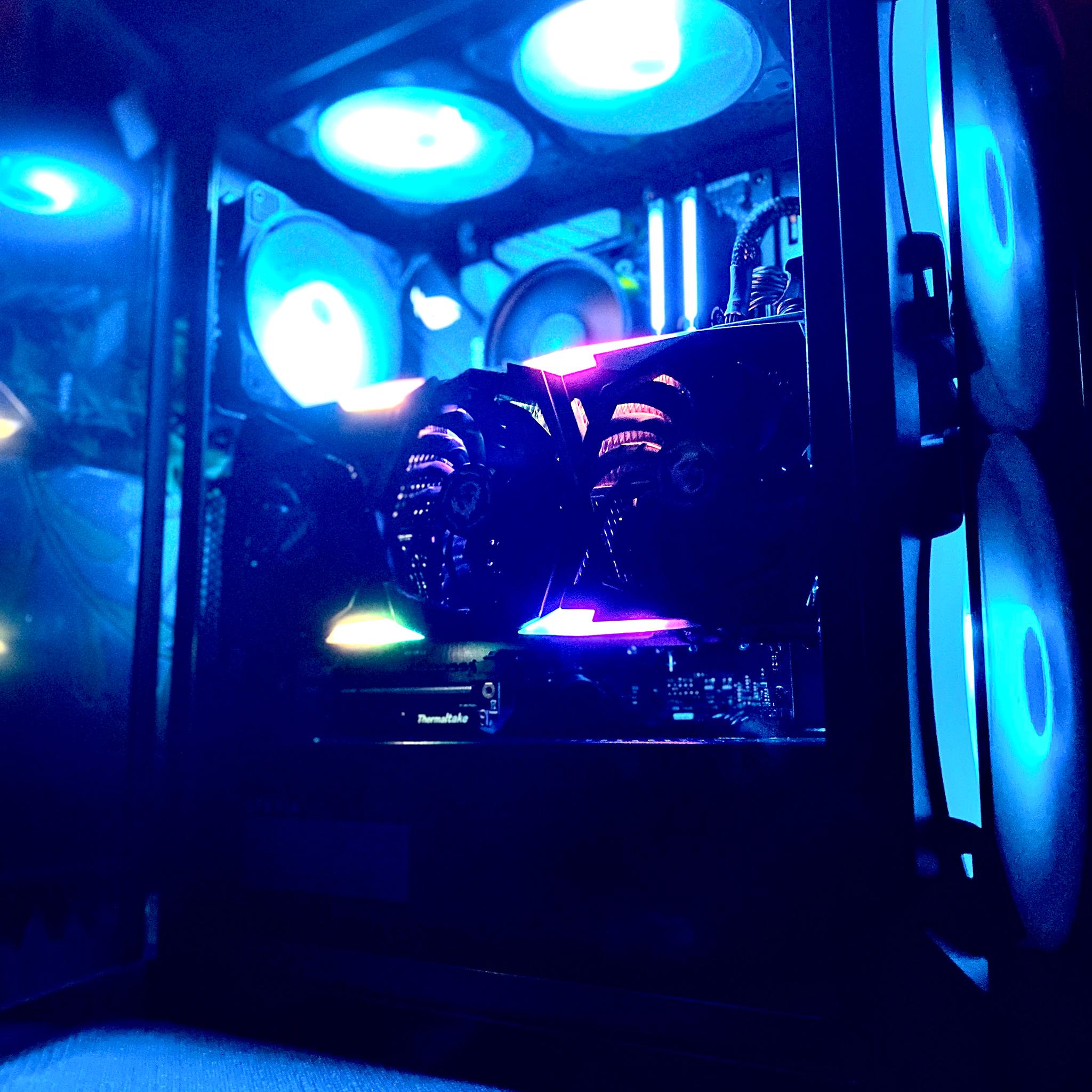 青い稲妻⚡| Ryzen 5 | RTX2080Super| 32GB RGB RAM| 1TB NVMe M.2 SSD| Windows 11 Pro